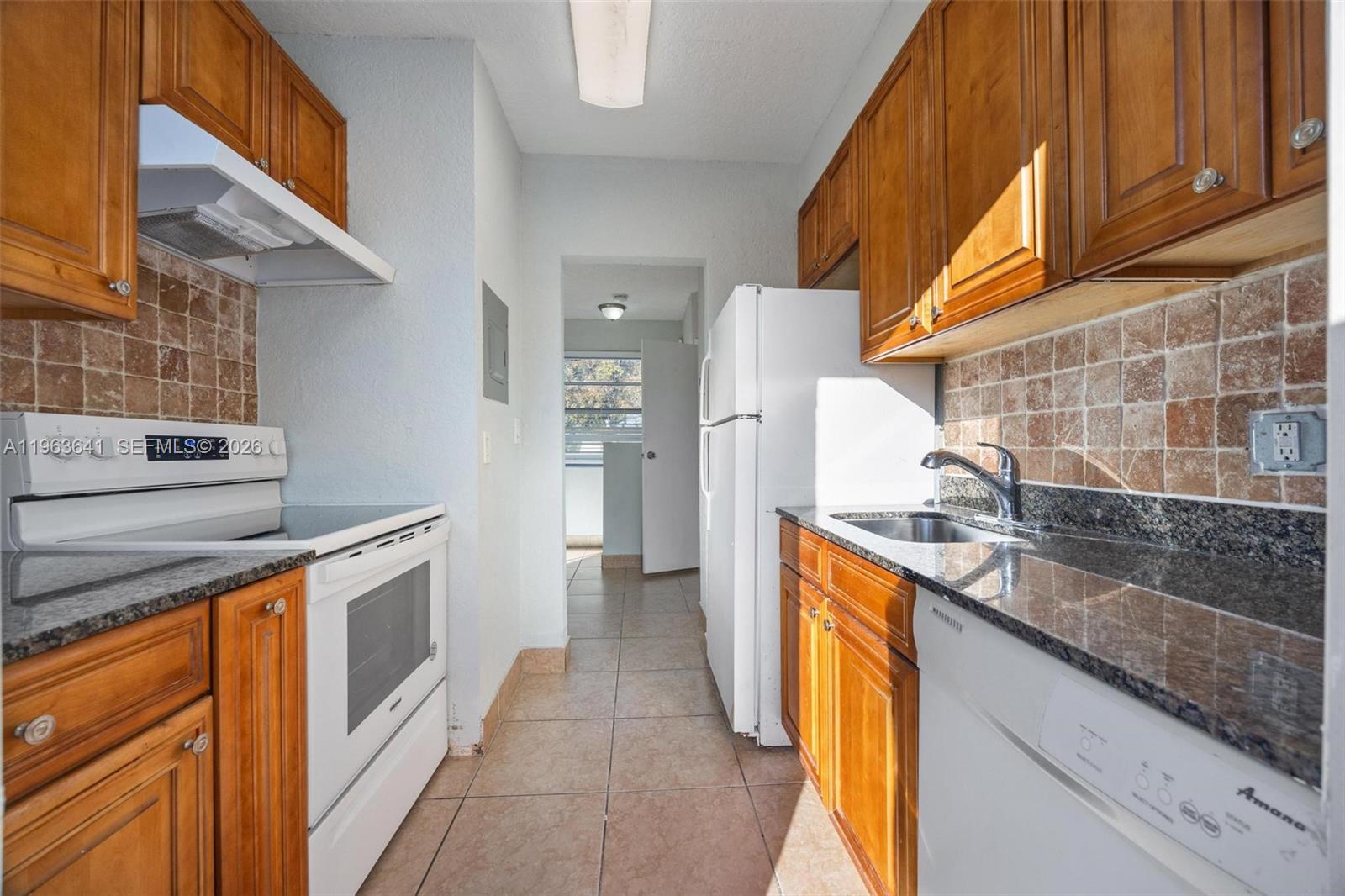 Homes for sale in Hollywood, FL | 2525 N 23rd Ave, Hollywood, FL 33020 | MLS# A11963641