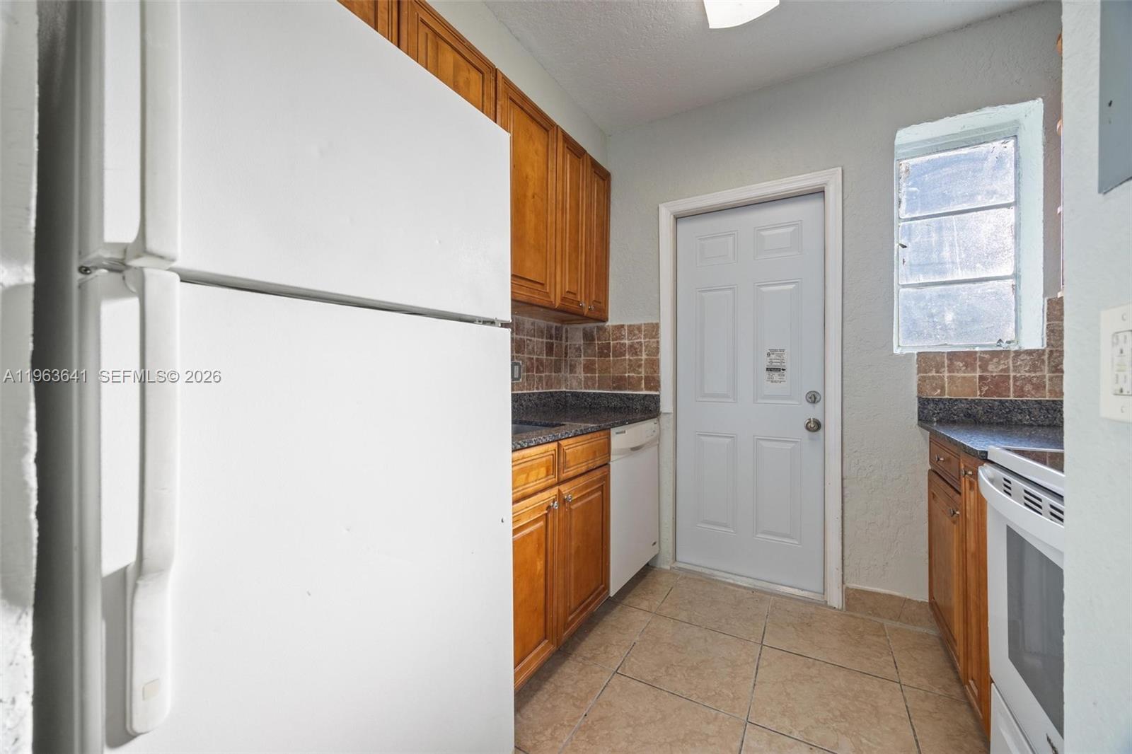 Homes for sale in Hollywood, FL | 2525 N 23rd Ave, Hollywood, FL 33020 | MLS# A11963641