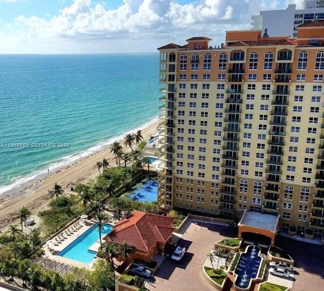2080 Ocean Drive Condo