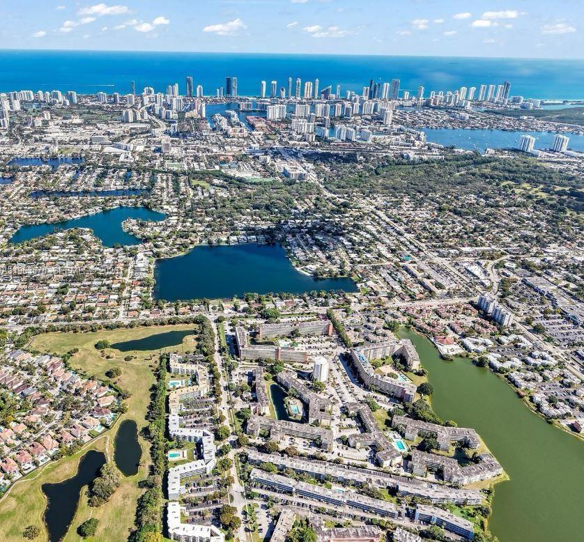 Rolling Green Condo D