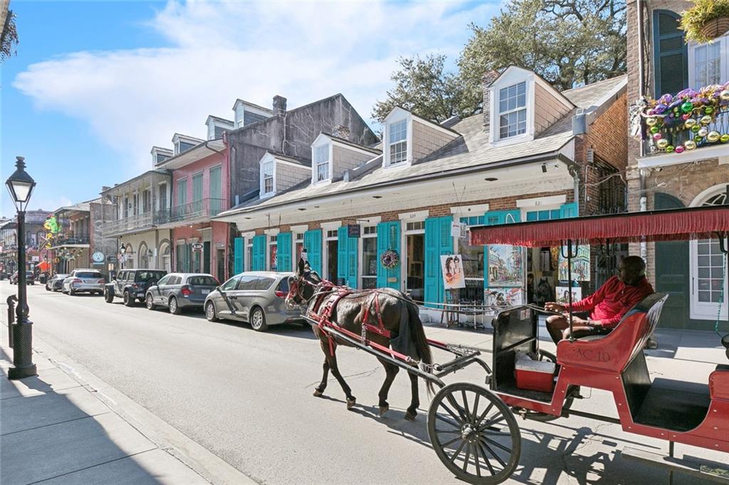 835 Royal Street 835