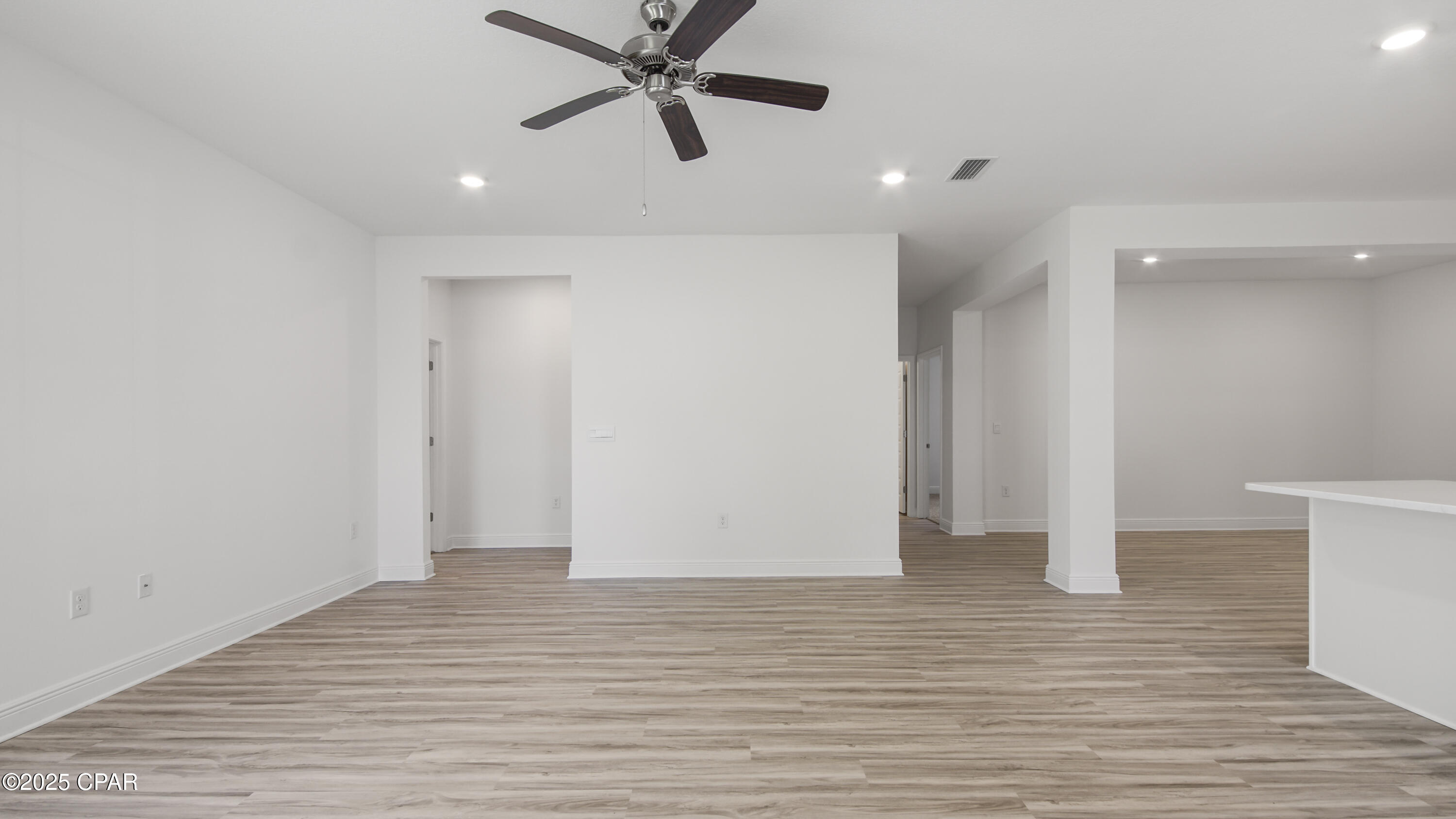 Image 12 For 590 Hancock Way