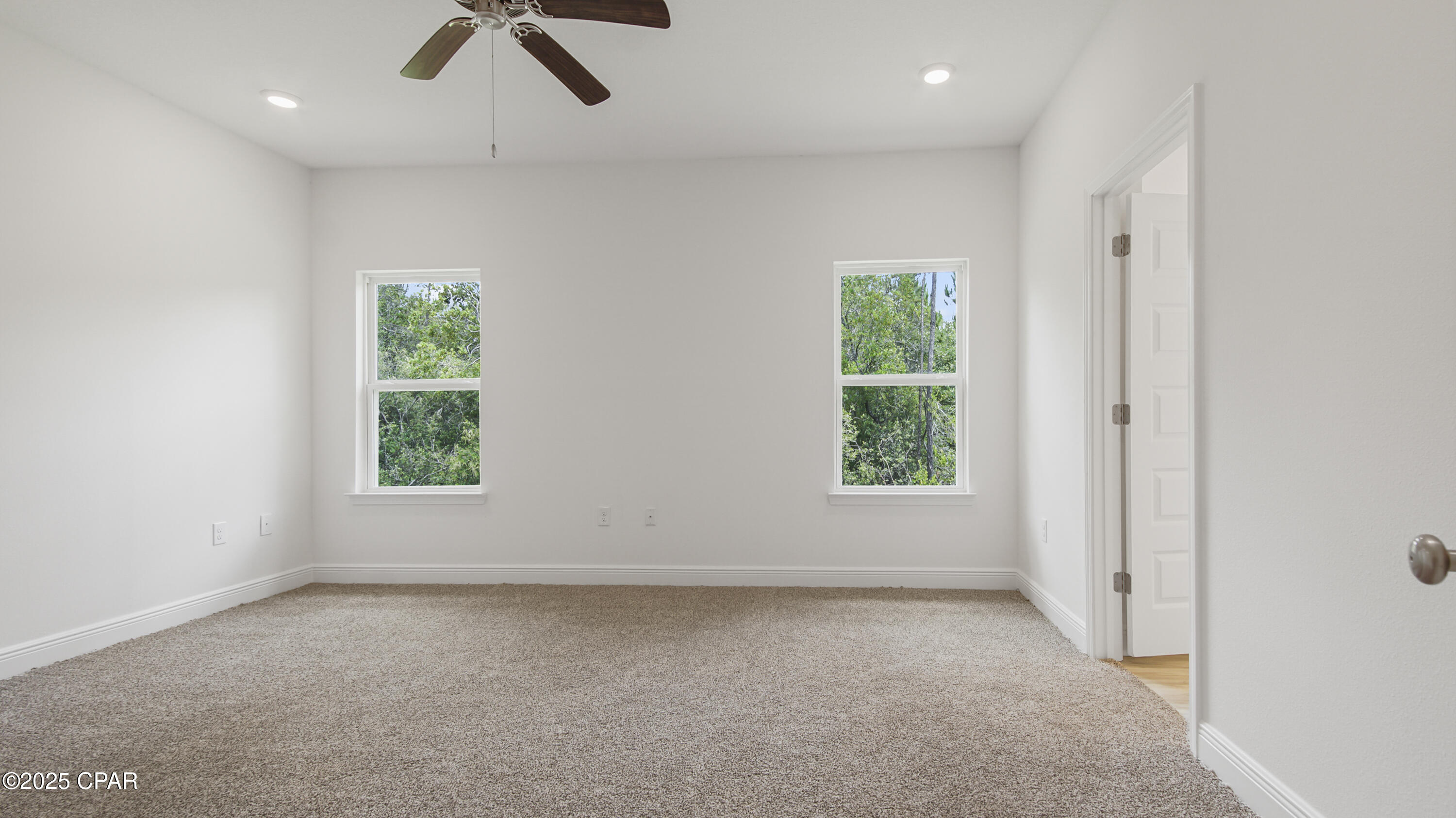 Image 21 For 598 Hancock Way