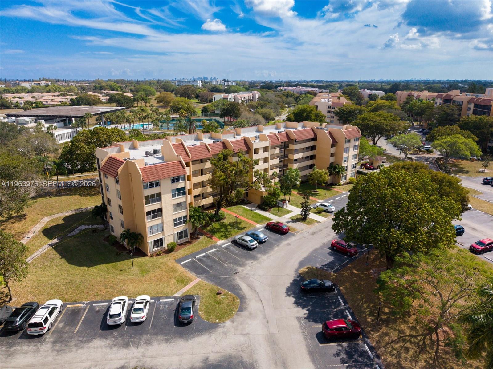 Condominium 2 Of Environ