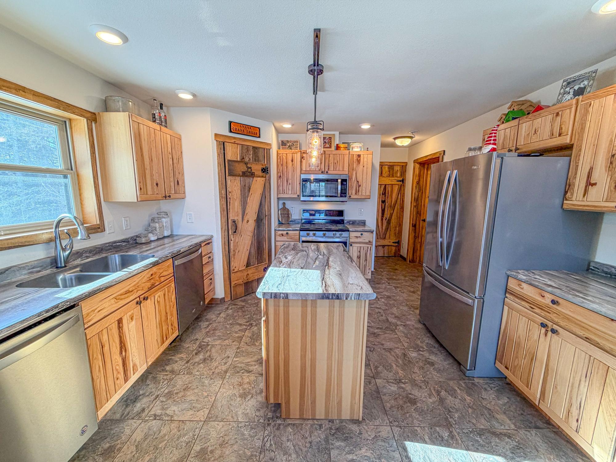 River Property Property N10498 Sailor Lake Rd Photo 23