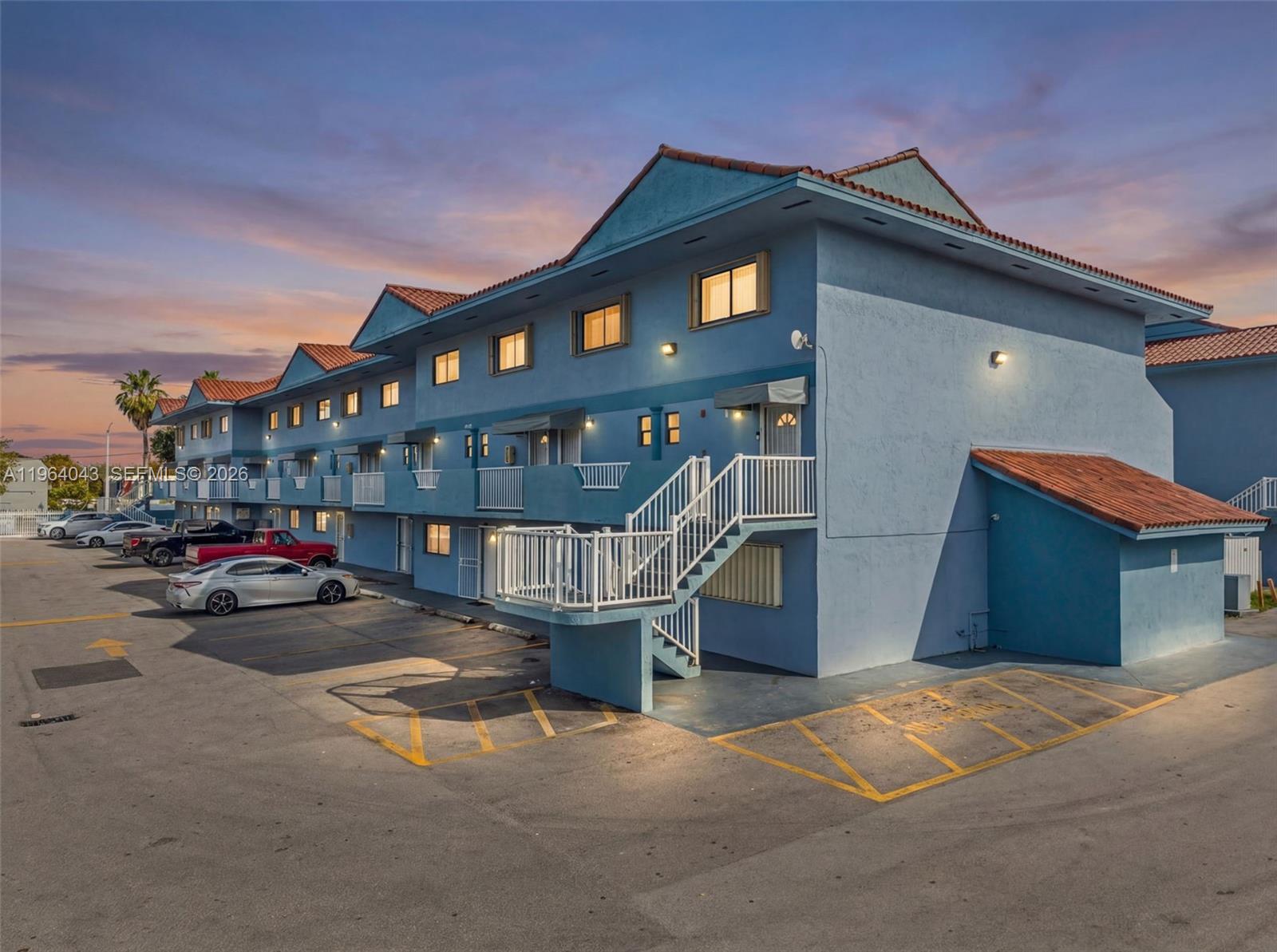 Villas Andalucia Condo