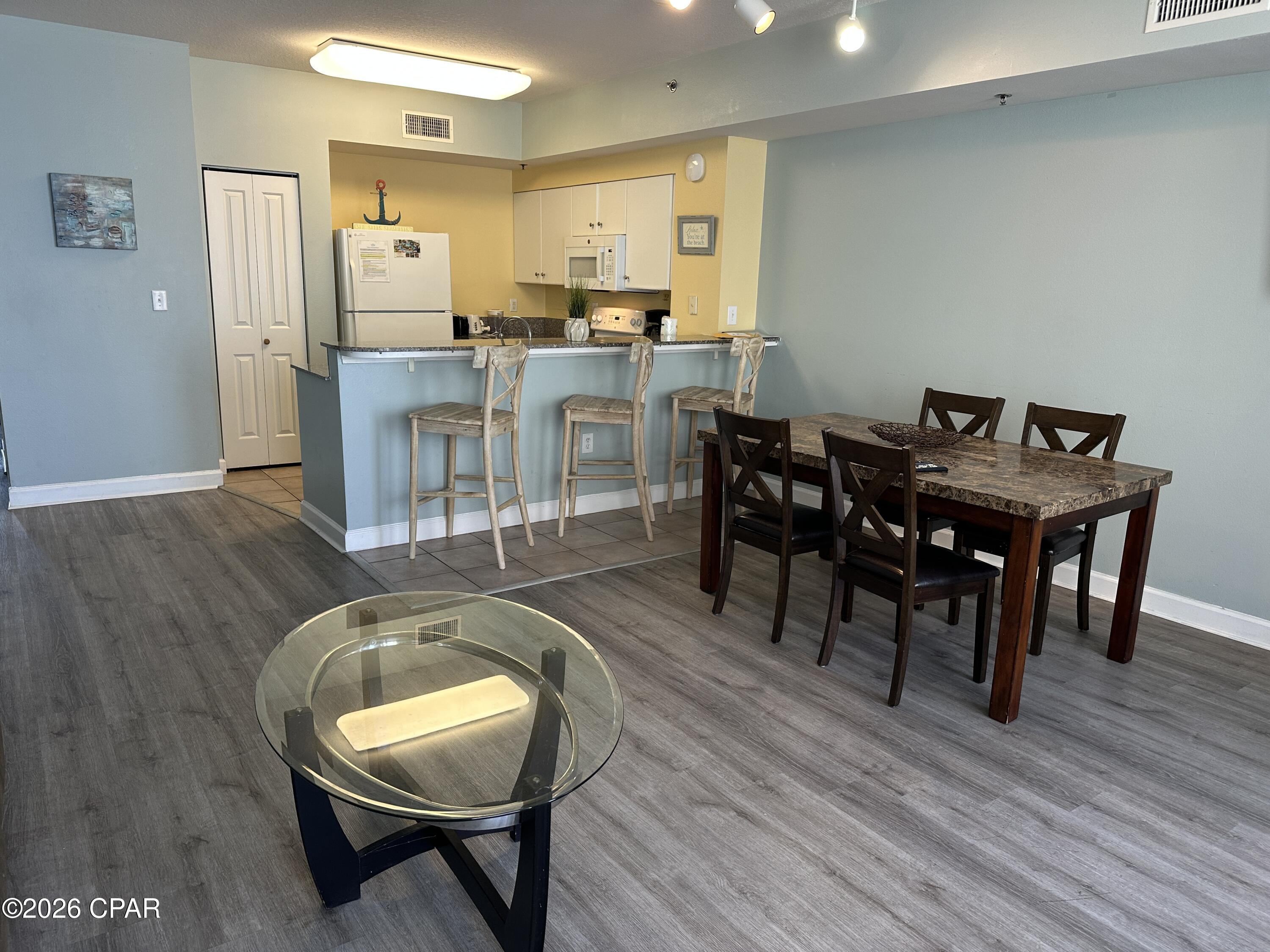 Image 3 For 9900 Thomas Drive 1227