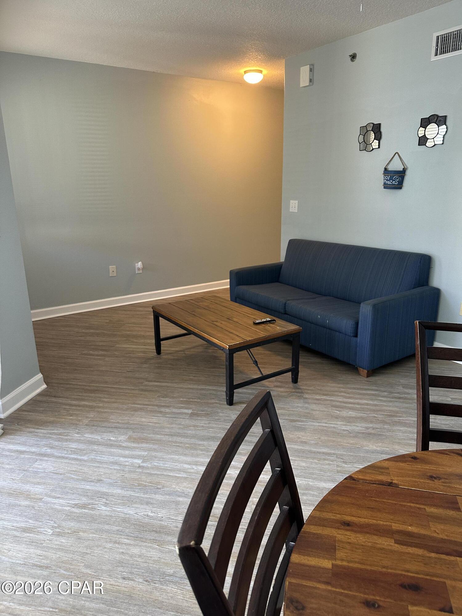 Image 9 For 9900 Thomas Drive 1610