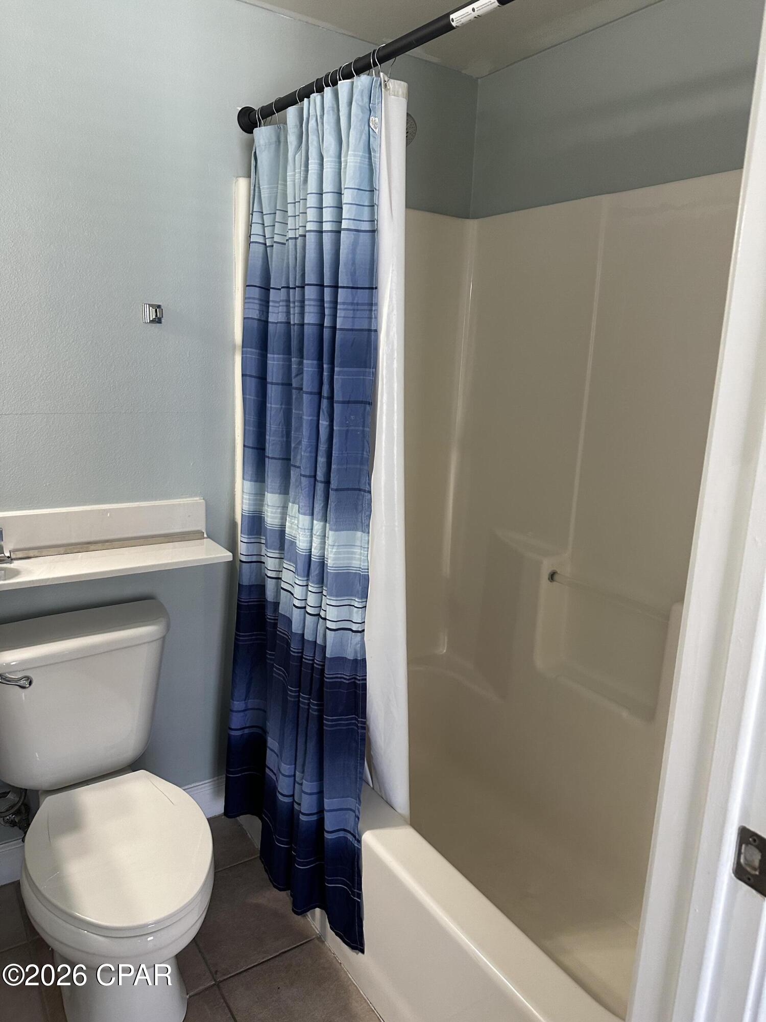 Listing photo id 11 for 9900 Thomas Drive 1219