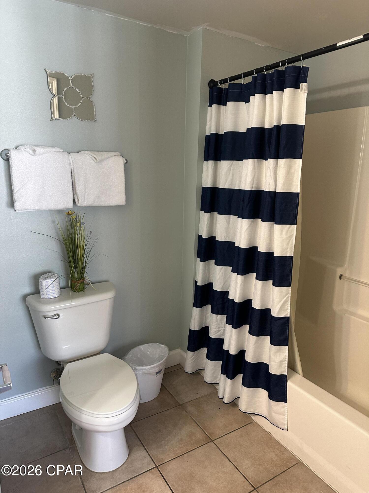 Listing photo id 14 for 9900 Thomas Drive 1219