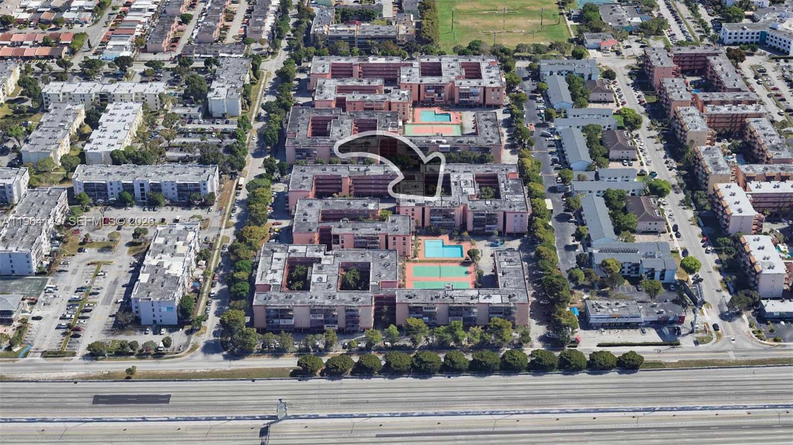 Palm-West Gardens Condo