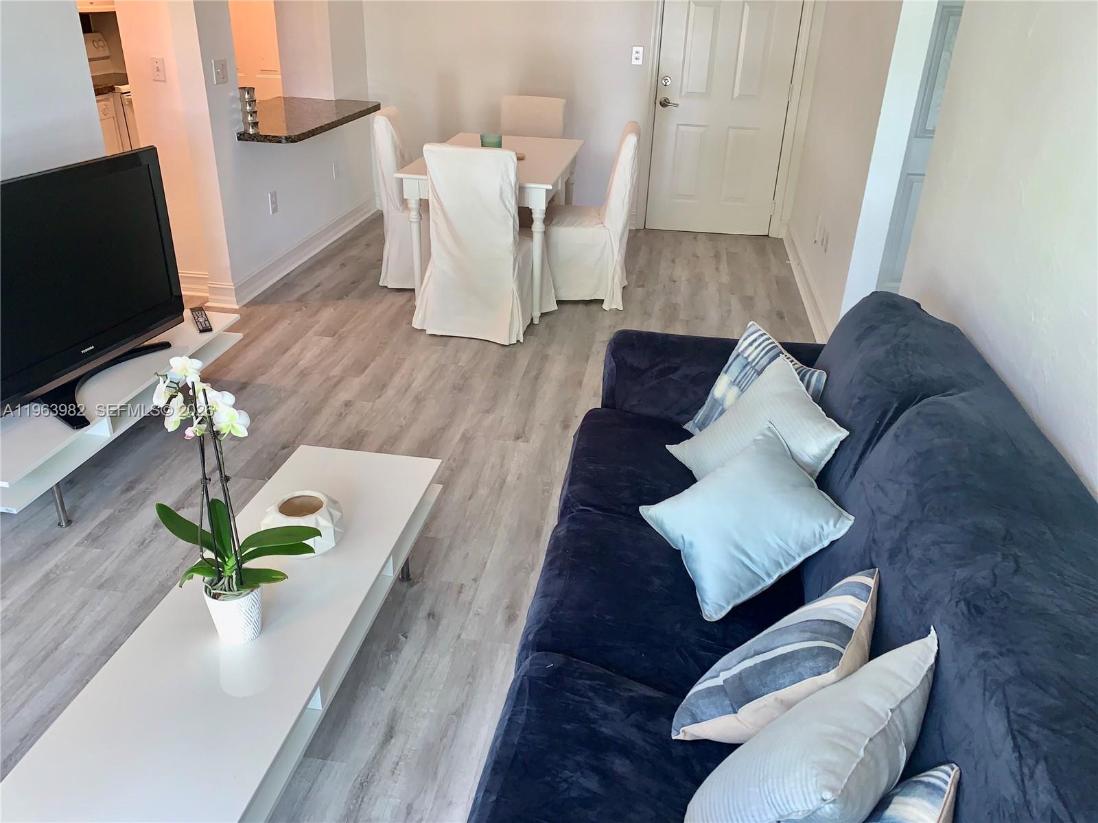 Key Islander Condominium