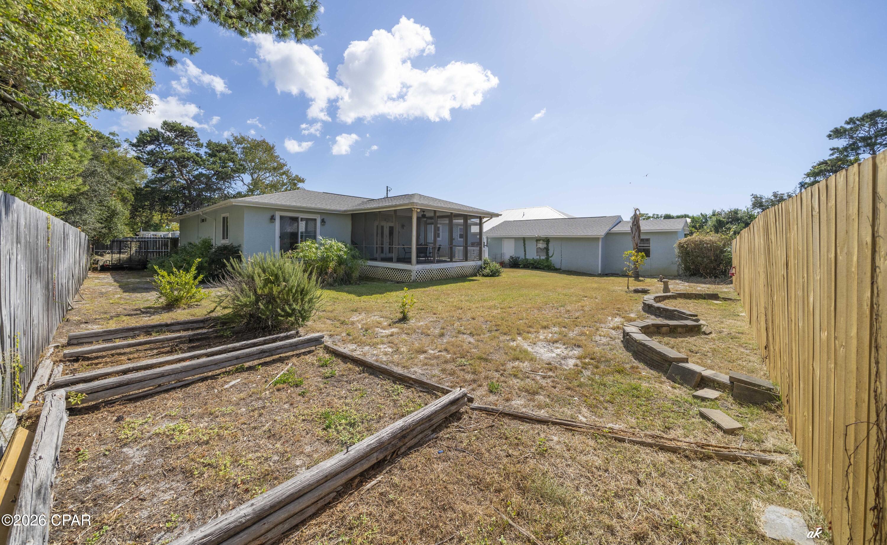 Image 29 For 327 Shasta Street