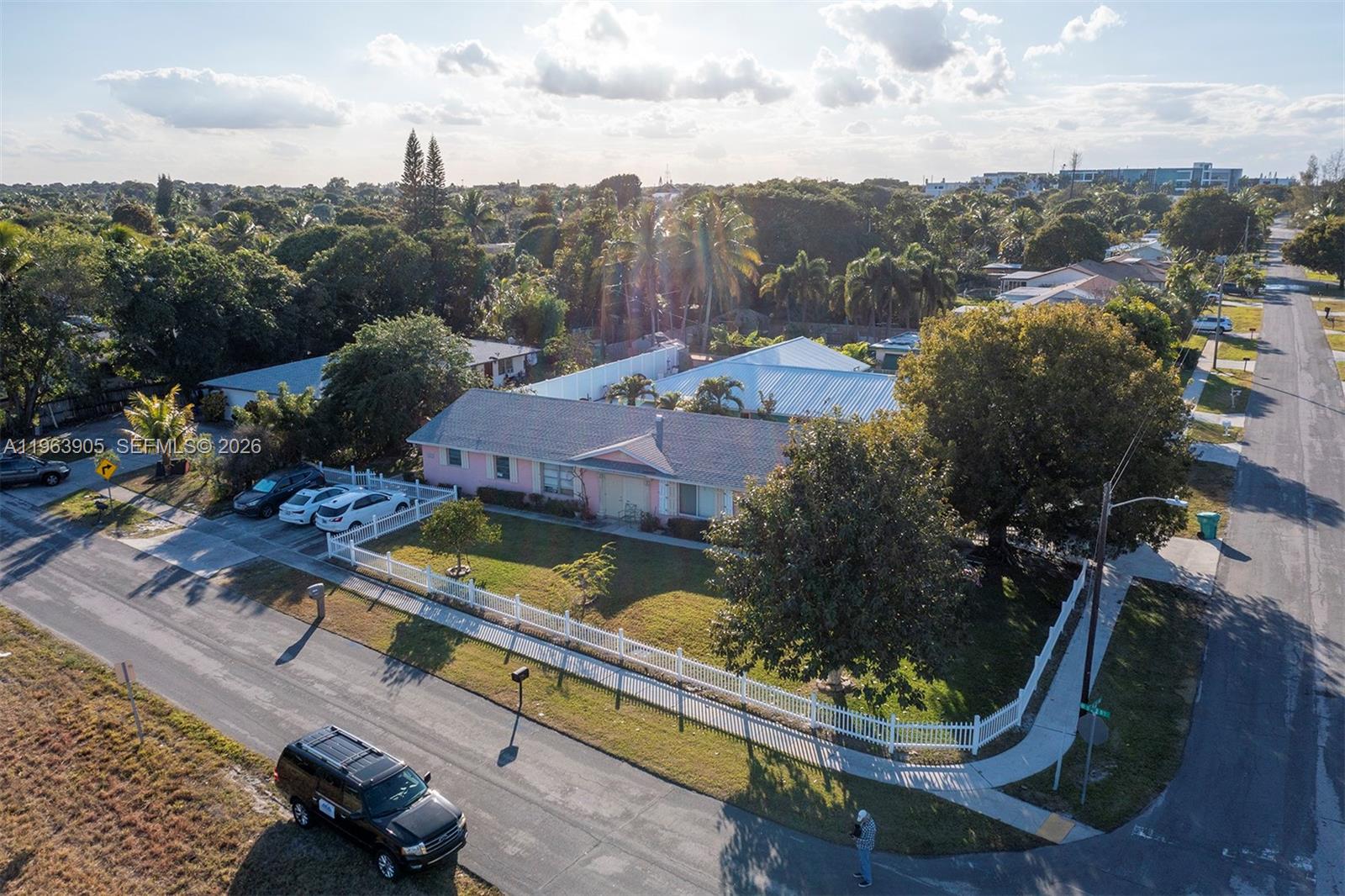 Homes for sale in Boynton Beach, FL | 2651 Se 2nd St, Boynton Beach, FL 33435 | MLS# A11963905