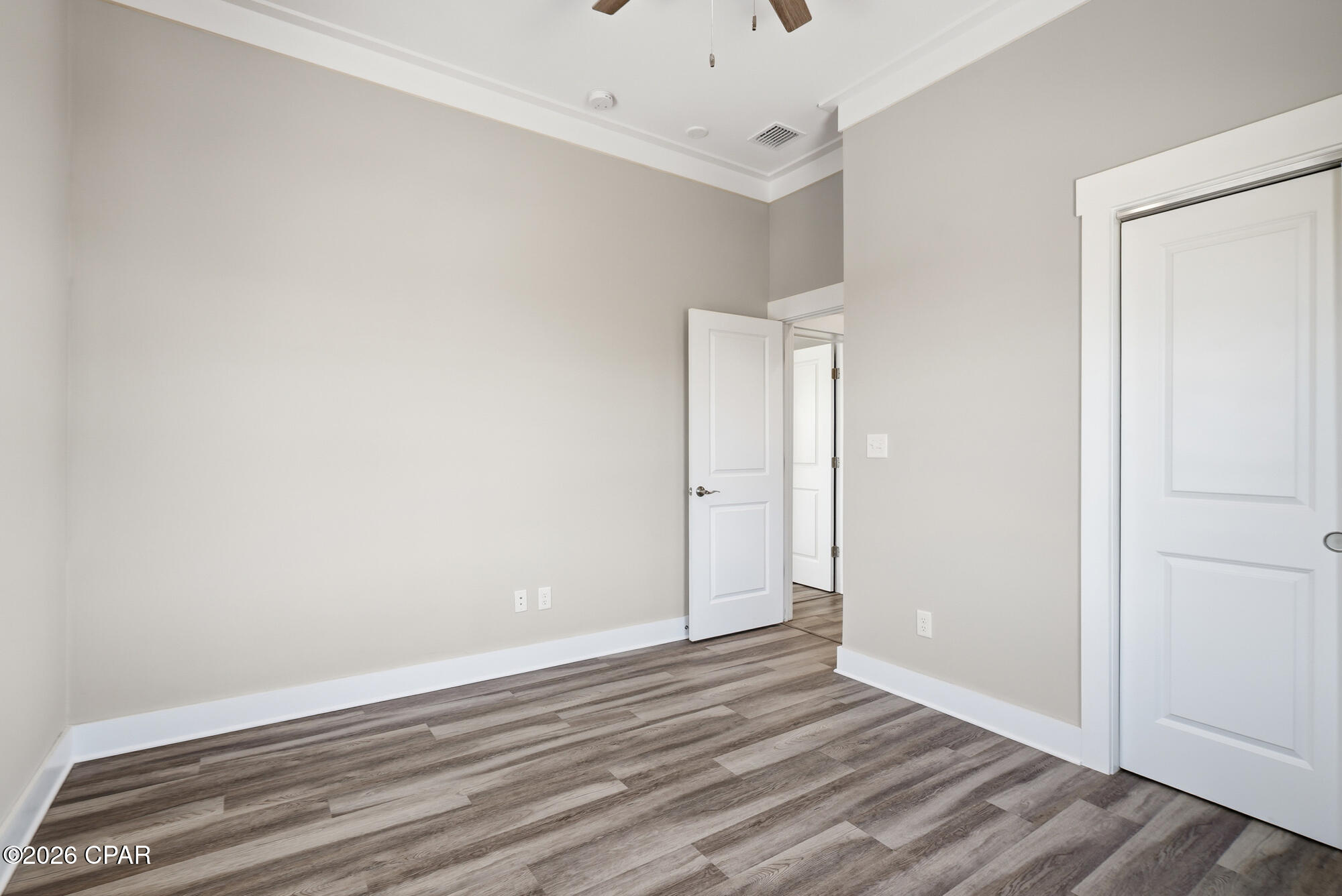 Image 35 For 303 Park Point Circle