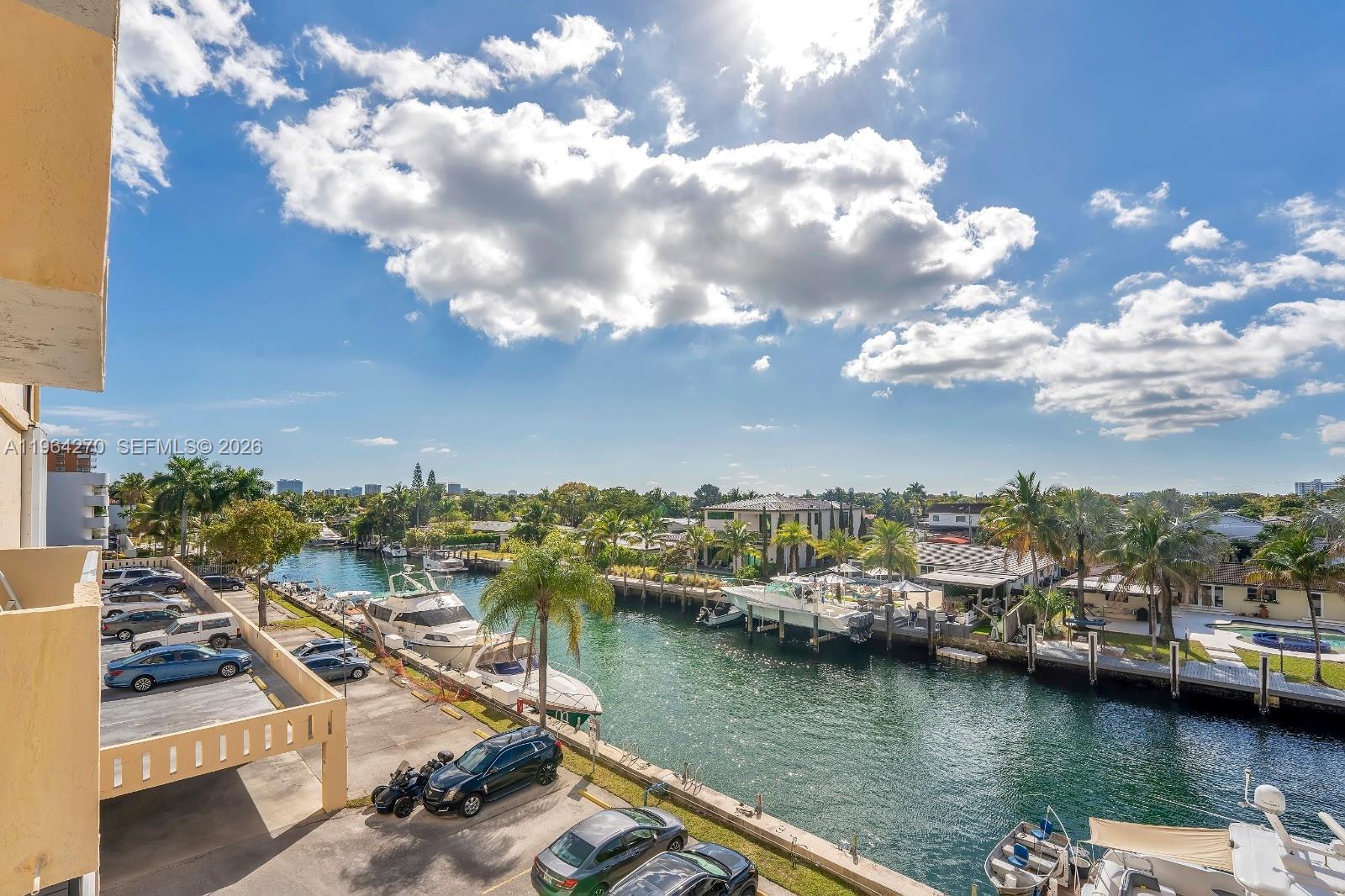 Vecino Del Mar Condo