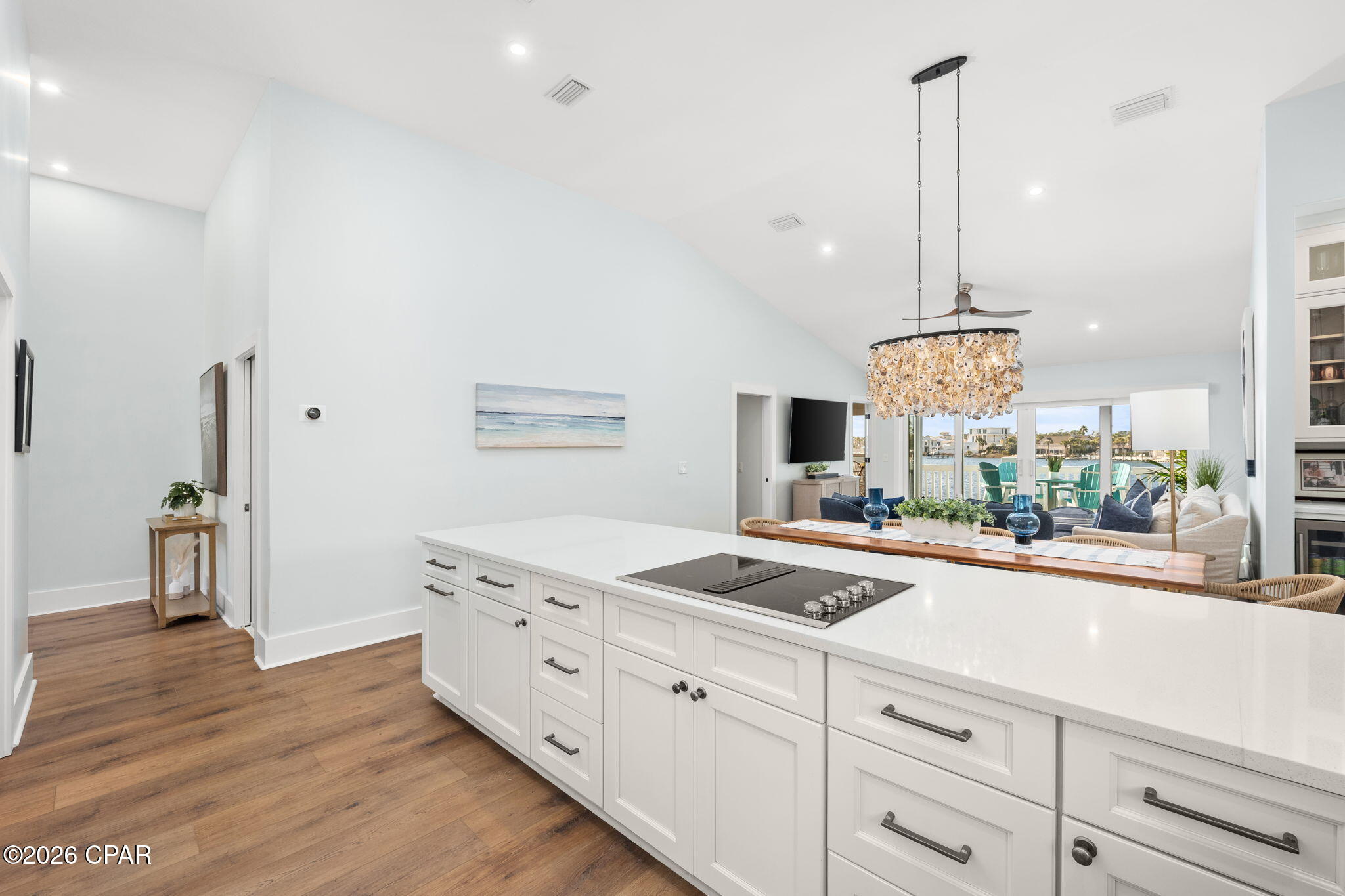 Listing photo id 11 for 4620 Bay Point Road 1027