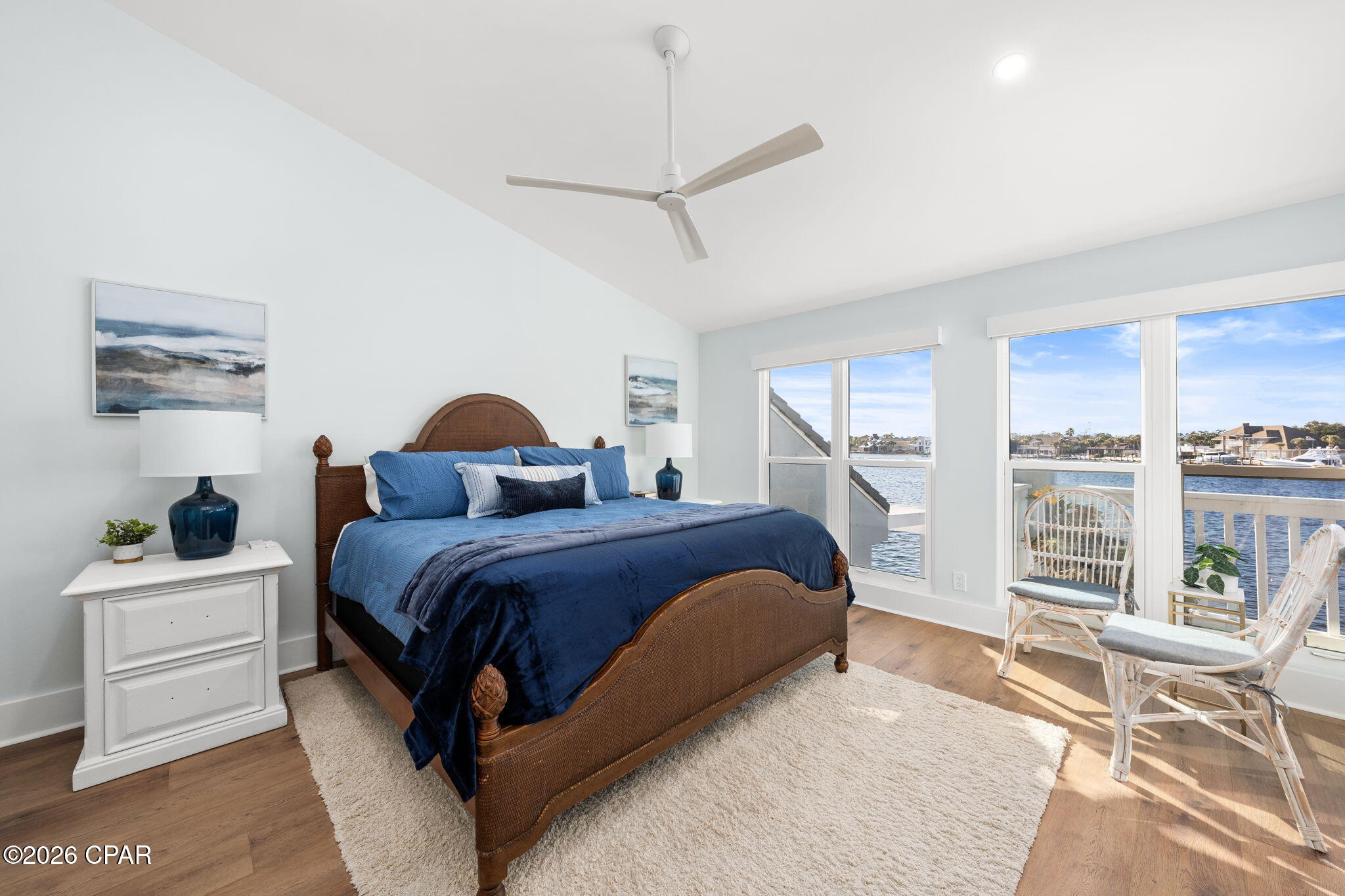 Listing photo id 14 for 4620 Bay Point Road 1027