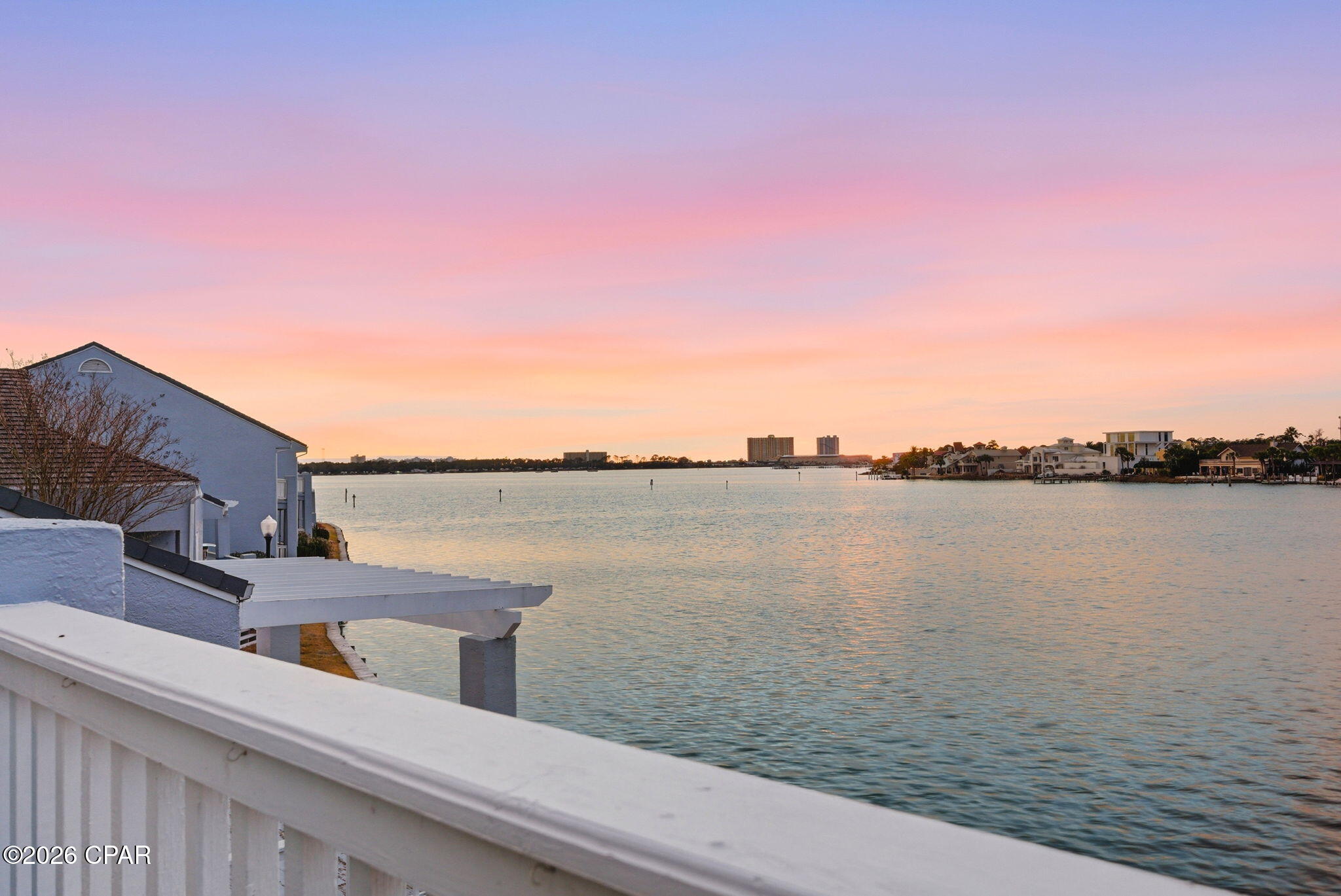 Listing photo id 19 for 4620 Bay Point Road 1027