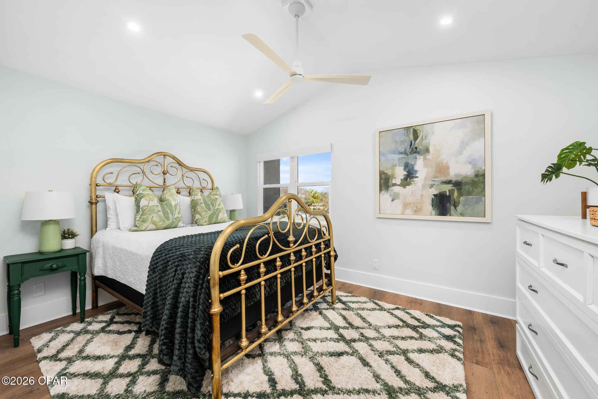 Listing photo id 21 for 4620 Bay Point Road 1027
