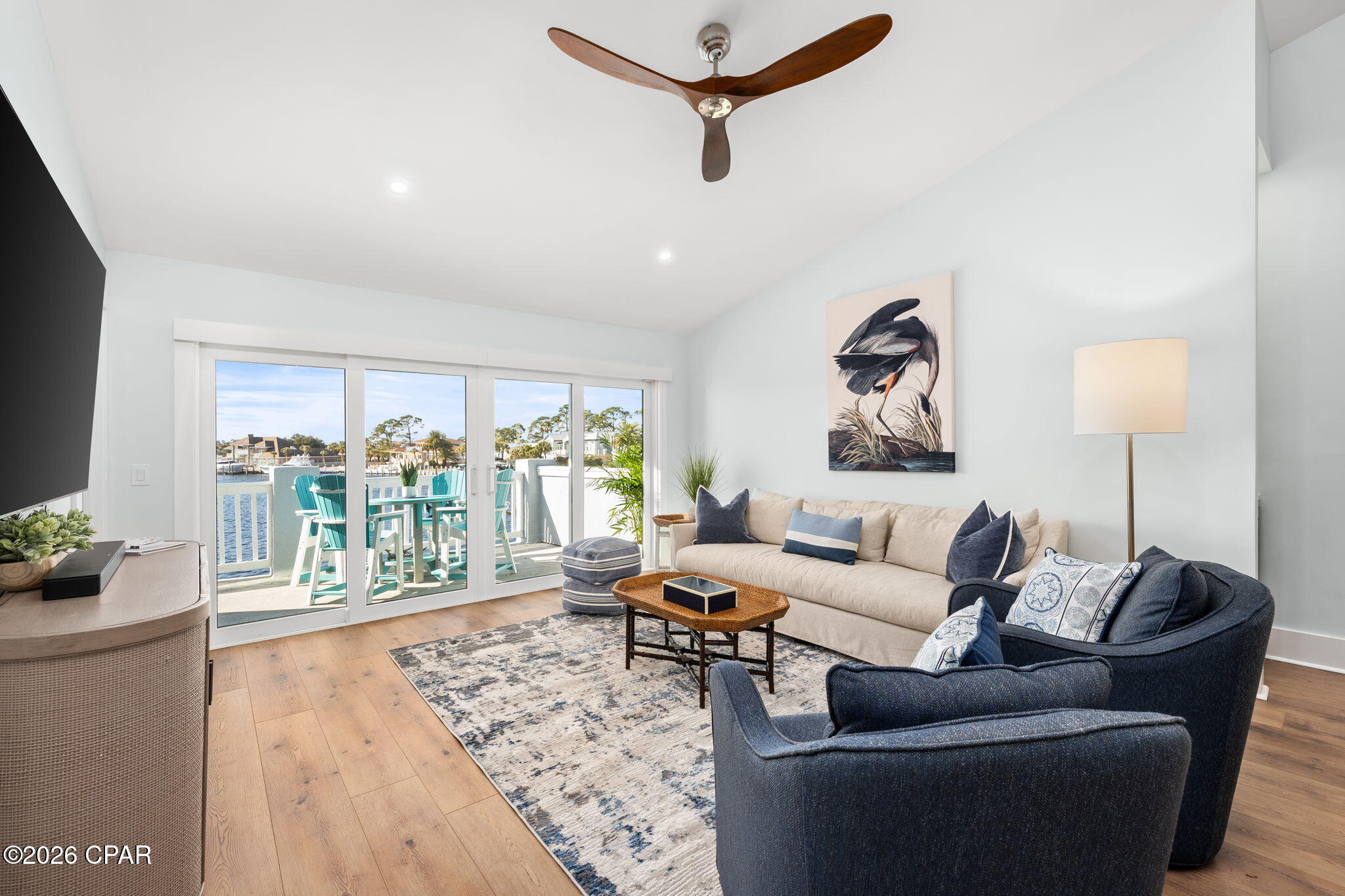 Listing photo id 7 for 4620 Bay Point Road 1027