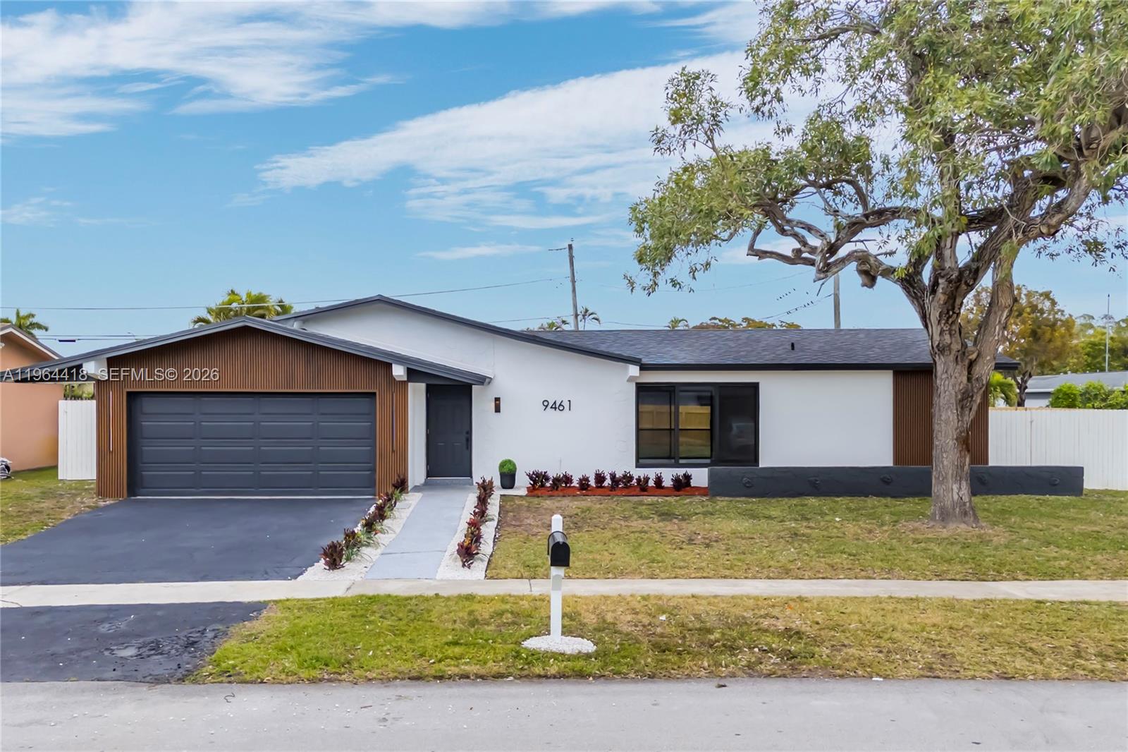 Sunrise Golf Village Sec