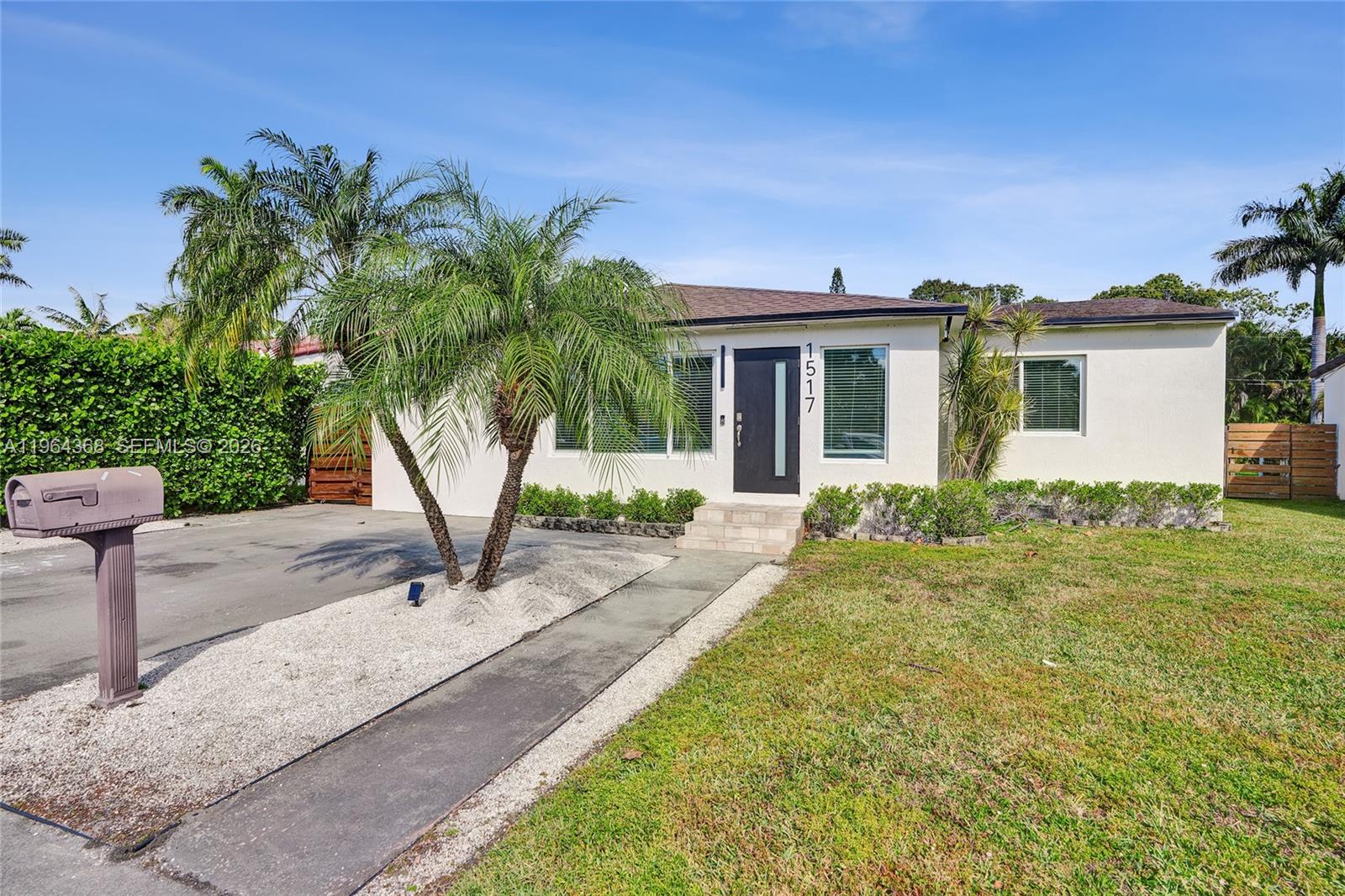 1517 Moffett St, Hollywood, Florida 33020