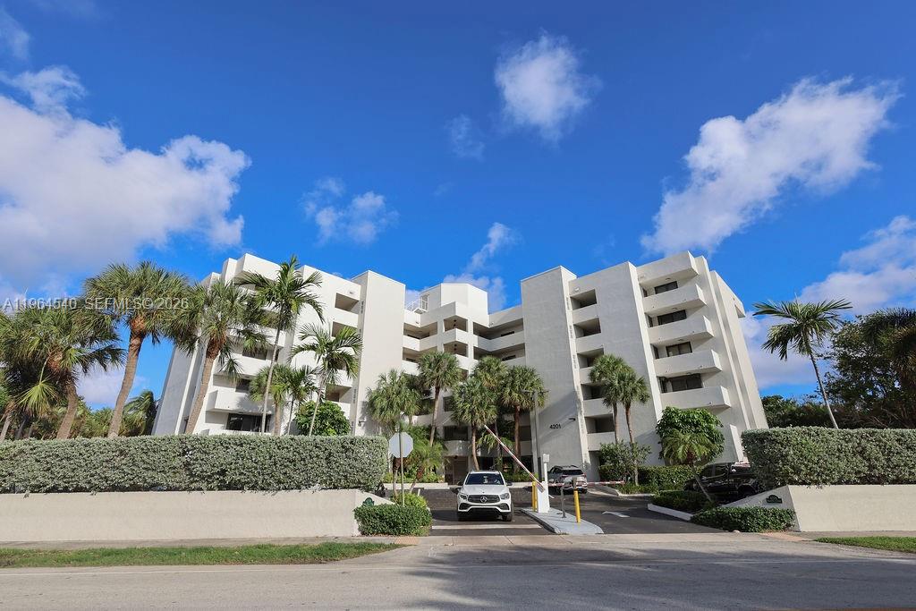 Homes for sale in Hollywood, FL | 4201 N Ocean Dr, Hollywood, FL 33019