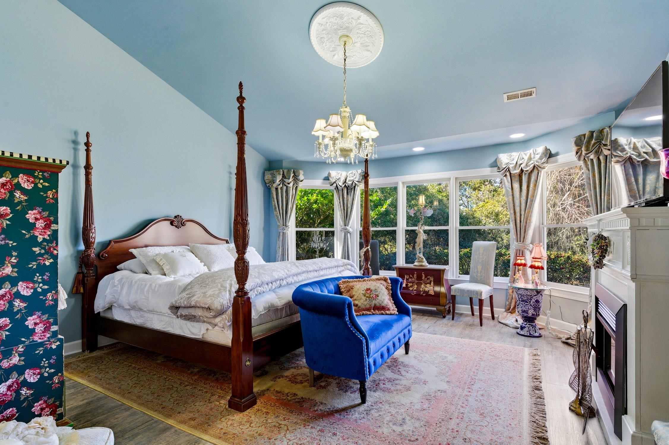 27 Red Tail Hawk Loop 