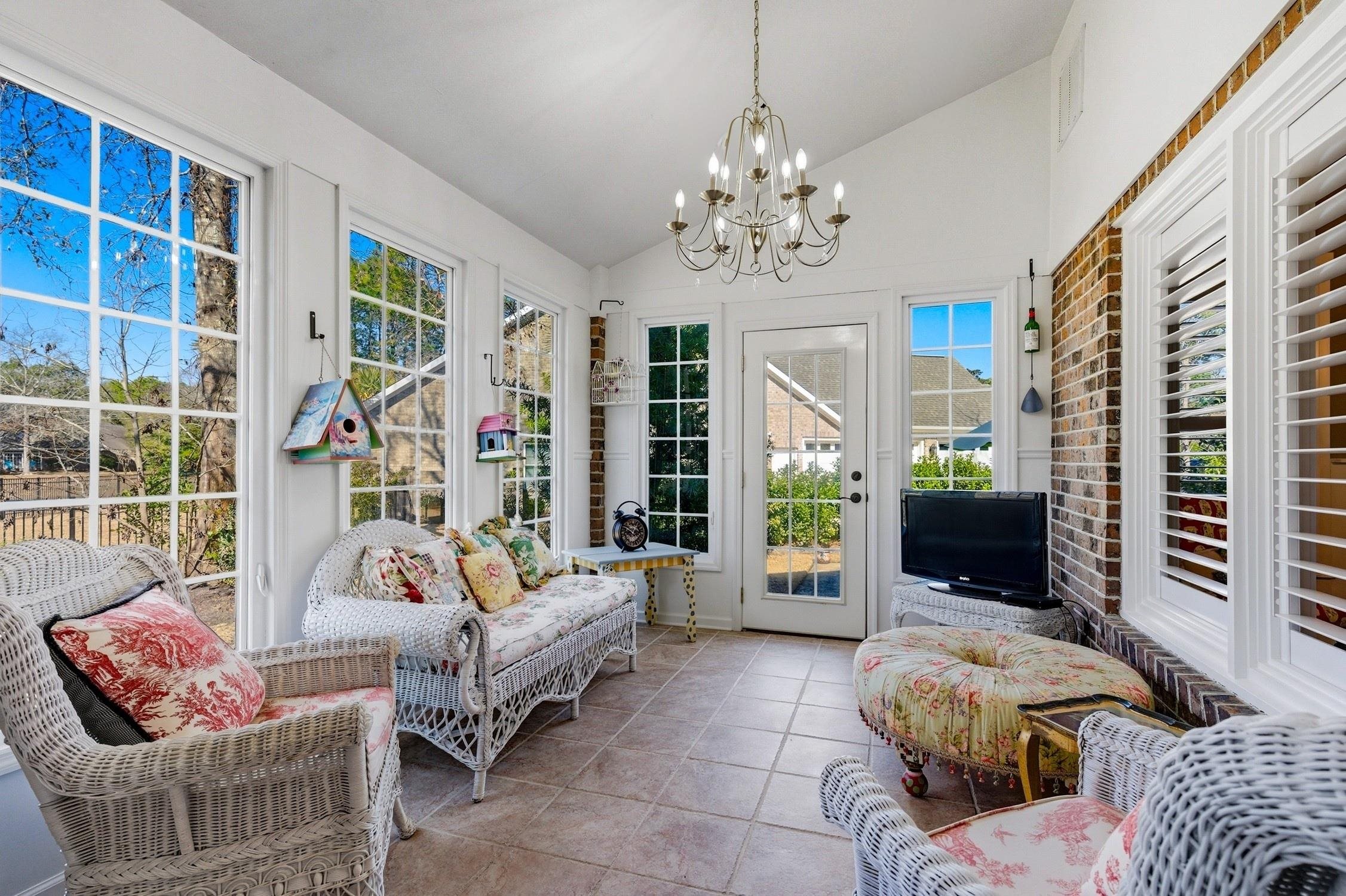 27 Red Tail Hawk Loop 