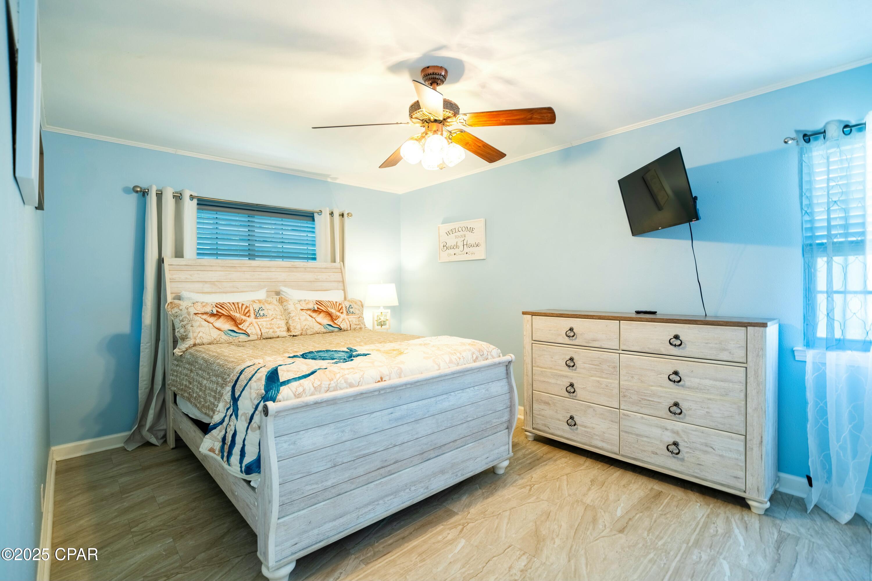 Image 13 For 206 Carolyn Avenue