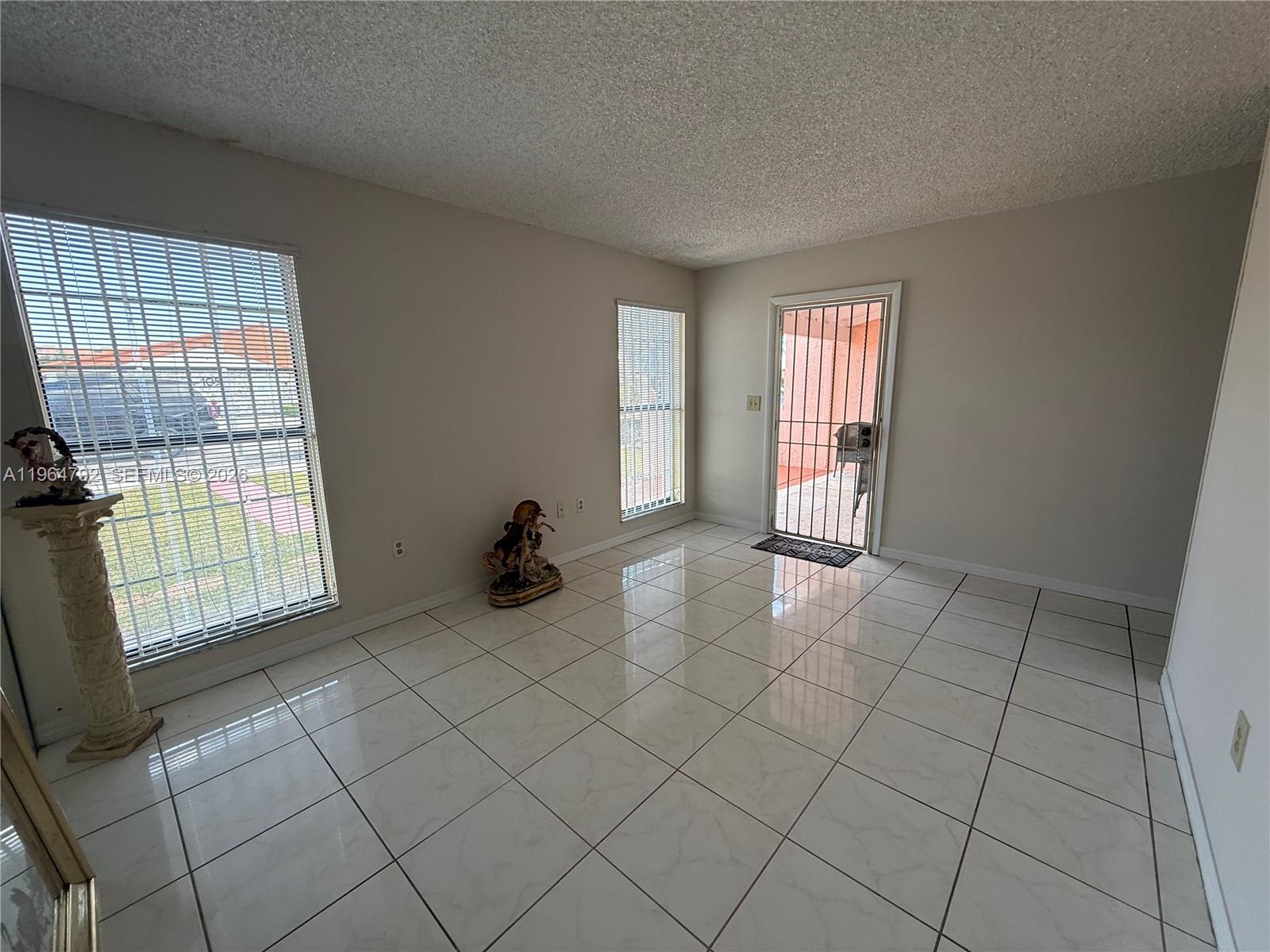 106 96th Ct Unit , Miami, Florida 33174
