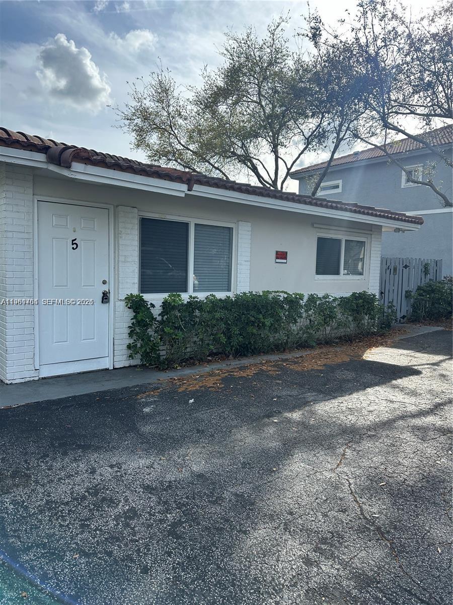 Coral Springs Village Gre