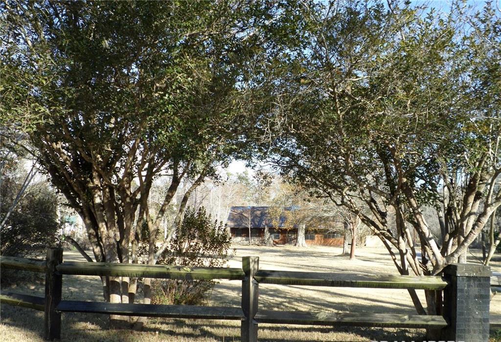 Photo 3 of Single family home for sale at 61189 Dogwood Dr, Lacombe, LA 70445 | MLS# 2542796 | Listing updated on 2026-09-09