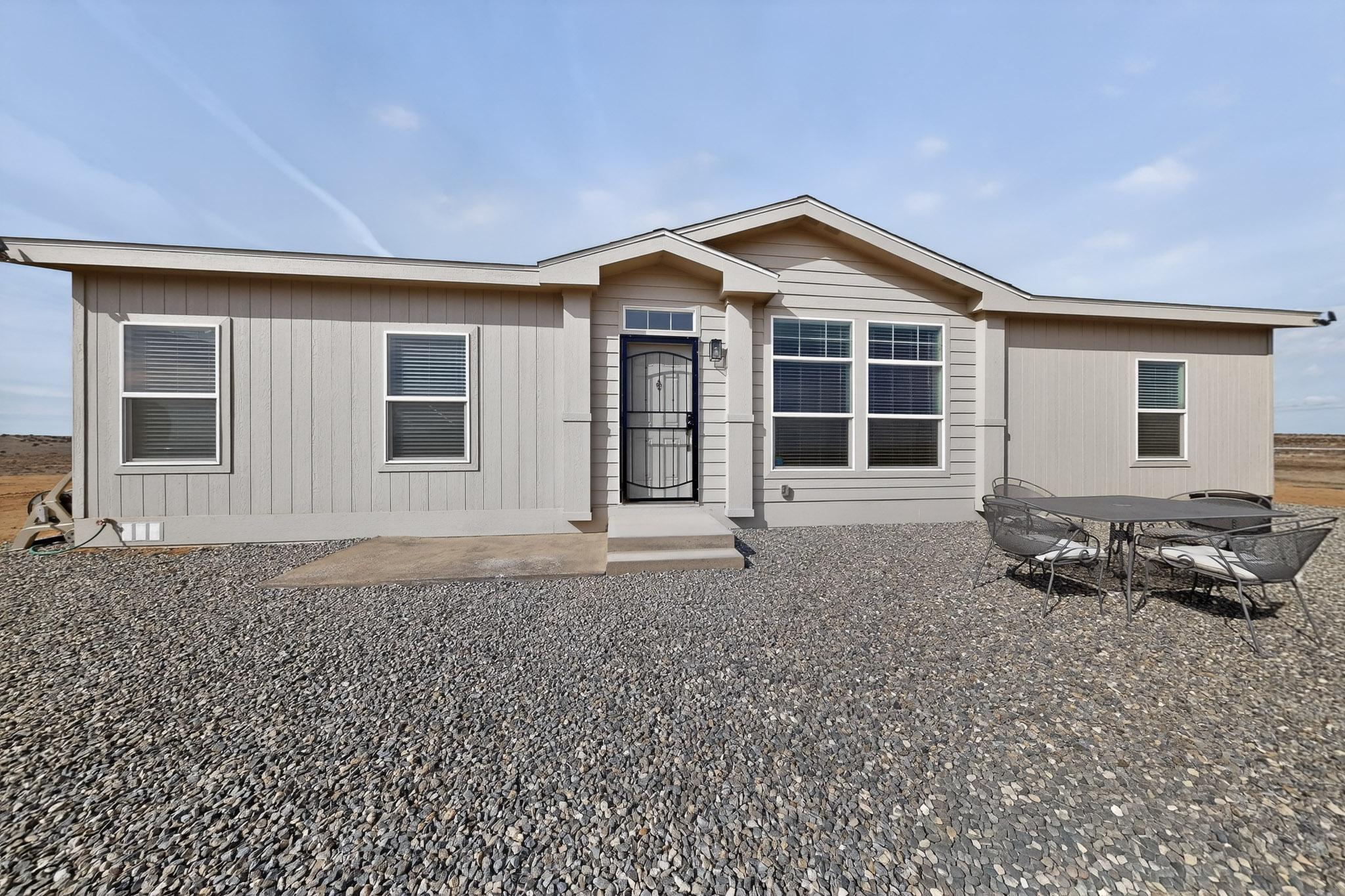 11 25th Avenue, Rio Rancho NM 87144