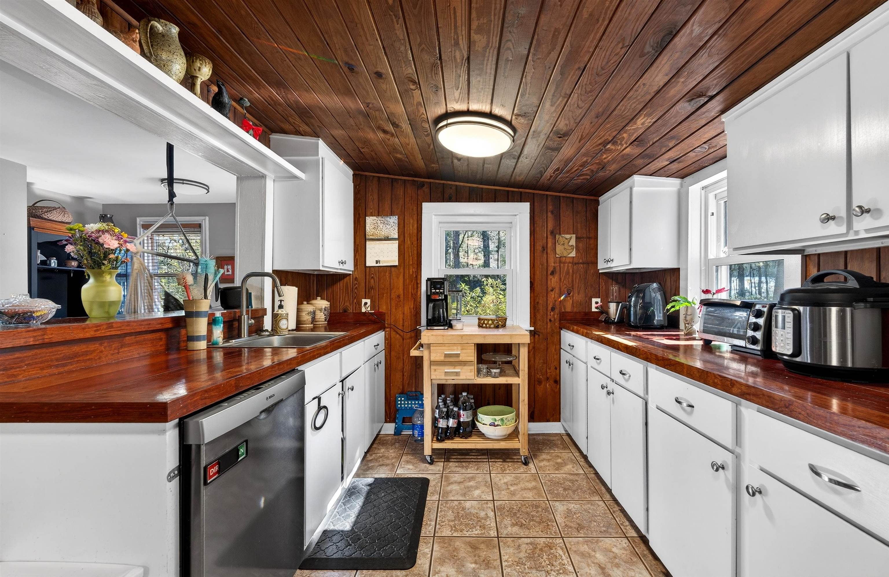 Homes for sale in Mc Clellanville, SC | 9994 N Hwy 17, Mc Clellanville, SC 29458 | MLS# 2603889