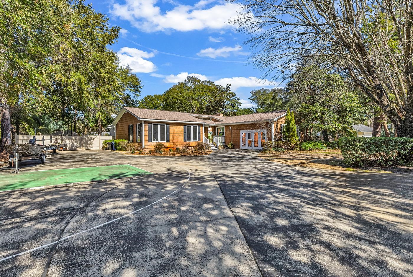852 Riven Oak Dr. Murrells Inlet, SC 29576