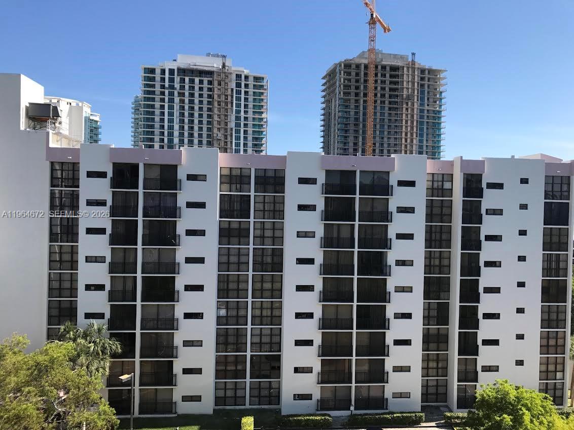 Plaza Of Americas Condo P