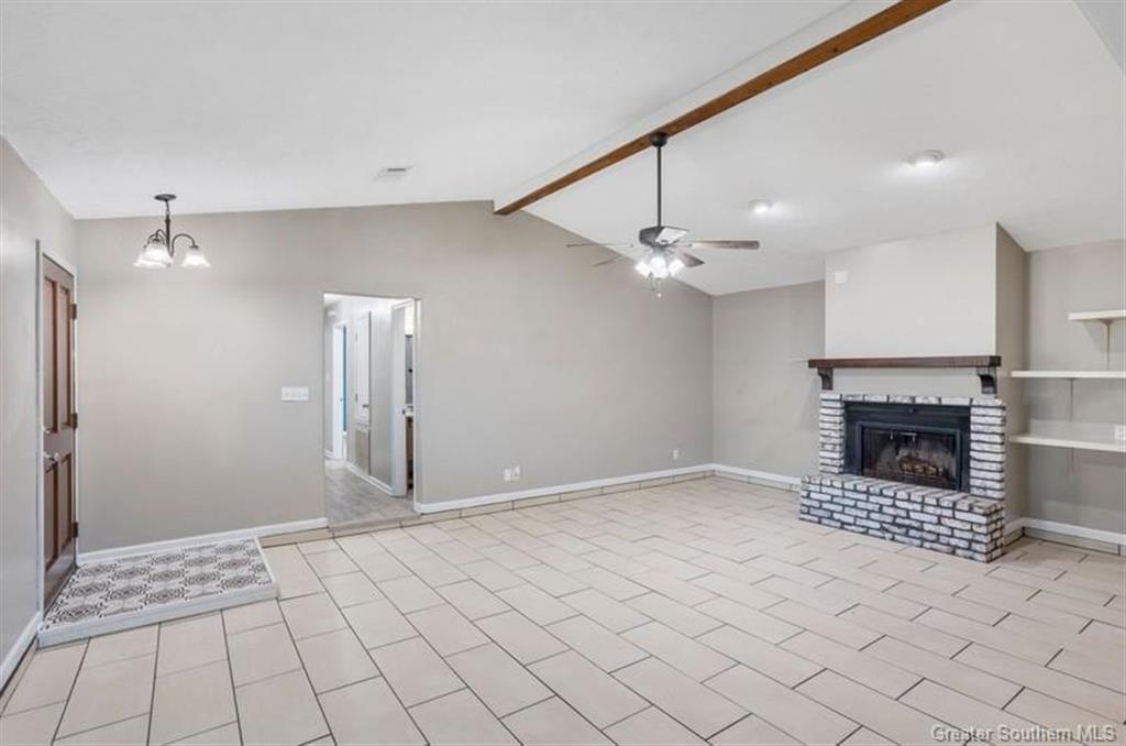 817 University Dr Drive — photo 2