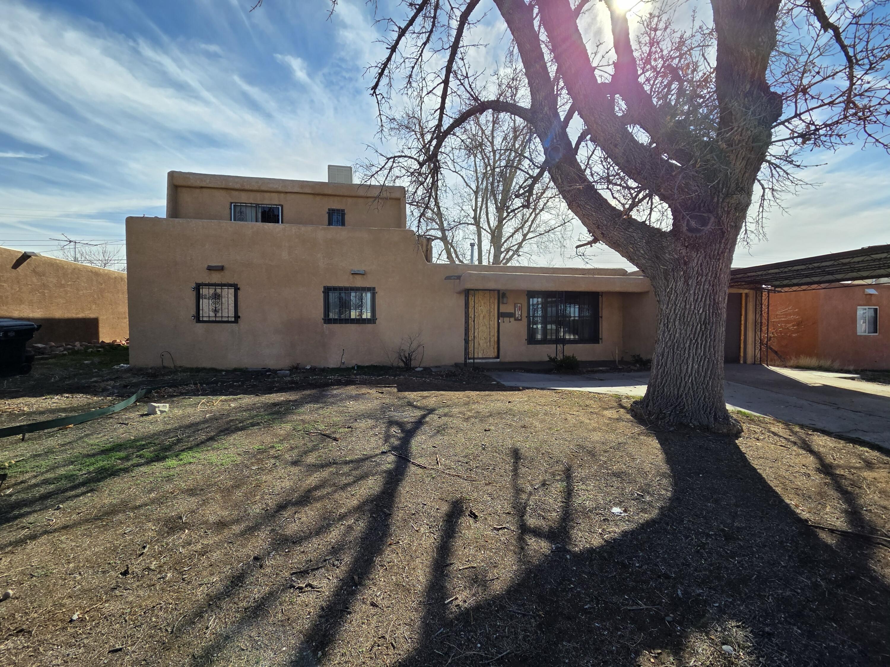 8110 Robin Avenue, Albuquerque NM 87110