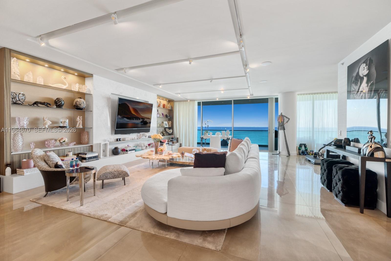 Apartamento à Venda em Bal Harbour, FL