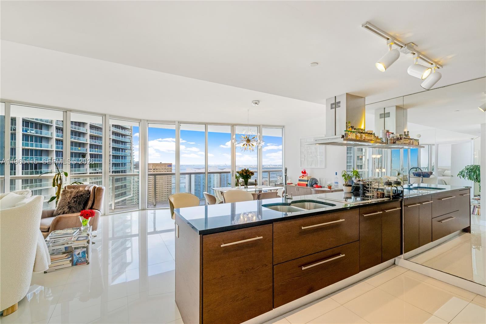 Icon Brickell No Two