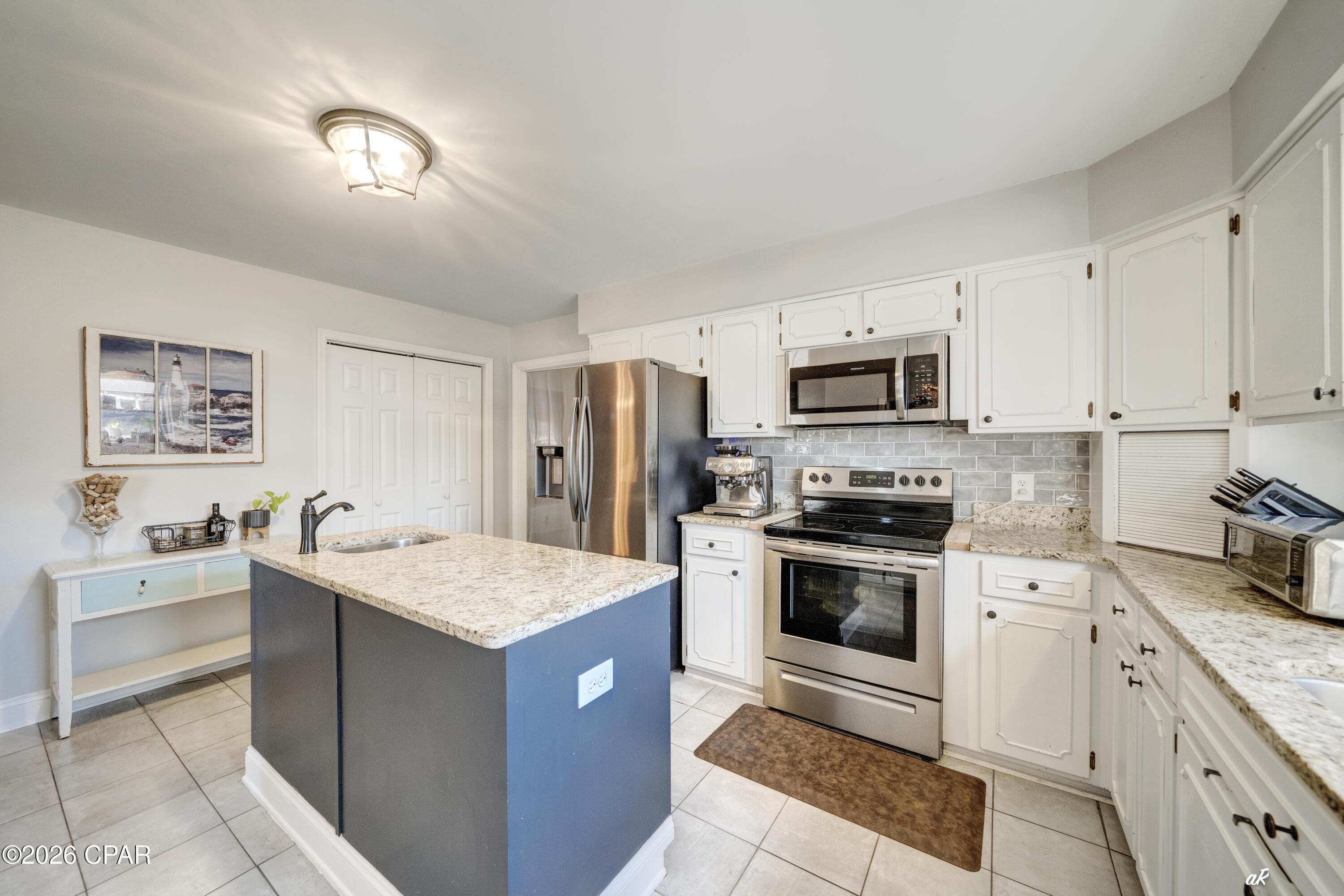 Image 12 For 707 Plantation Circle