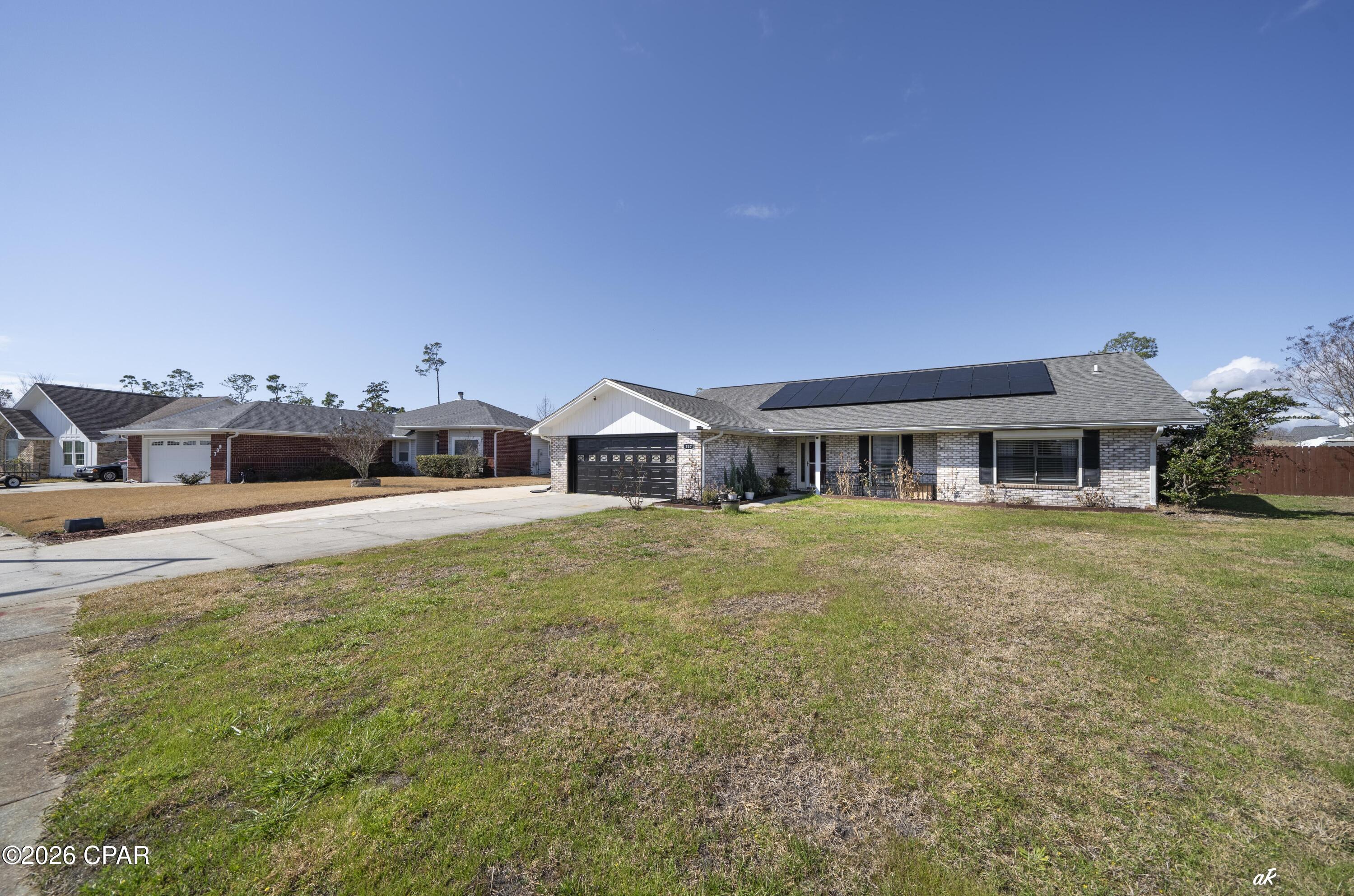 Image 3 For 707 Plantation Circle