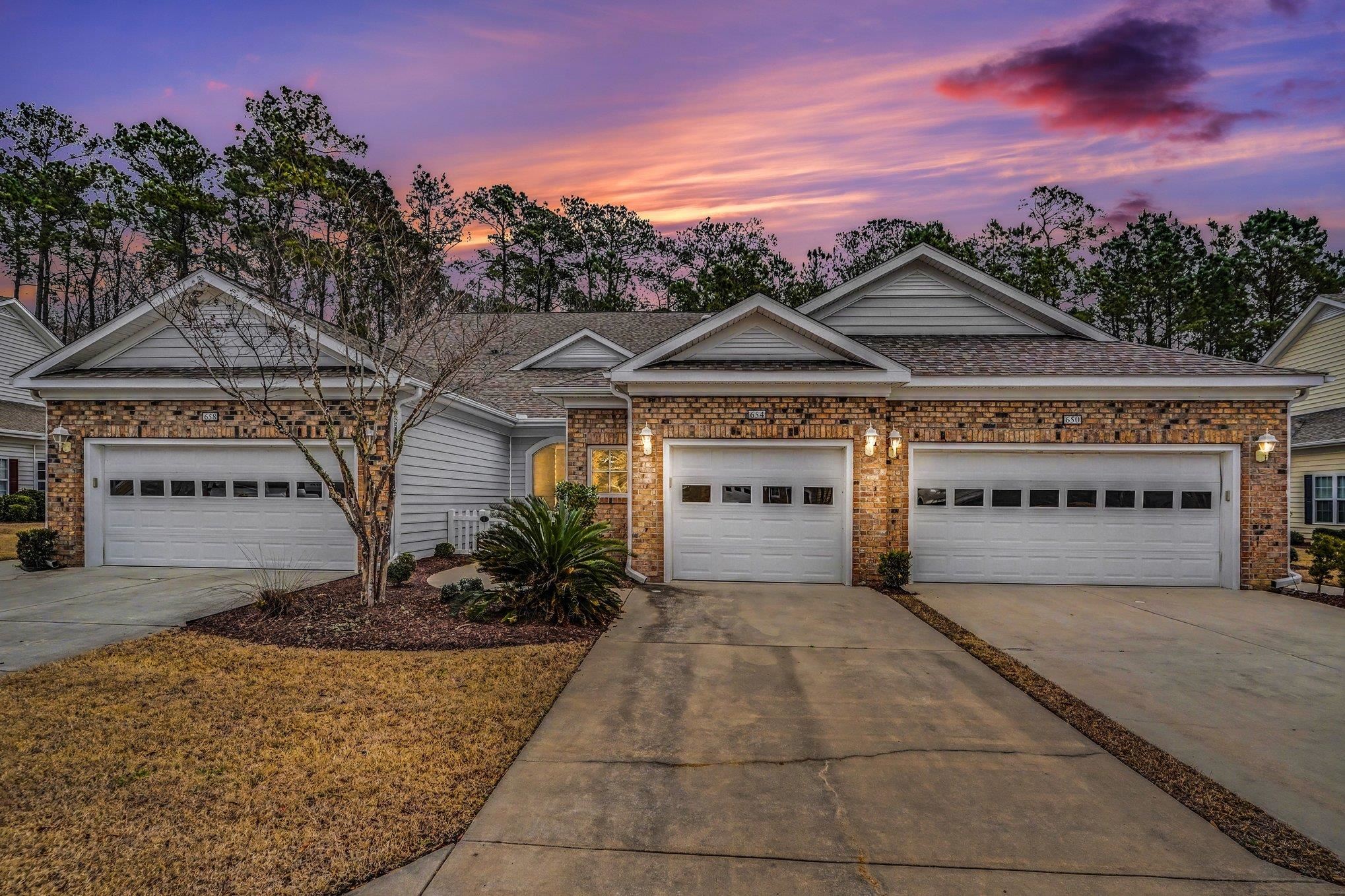 654 Misty Hammock Dr. Murrells Inlet, SC 29576