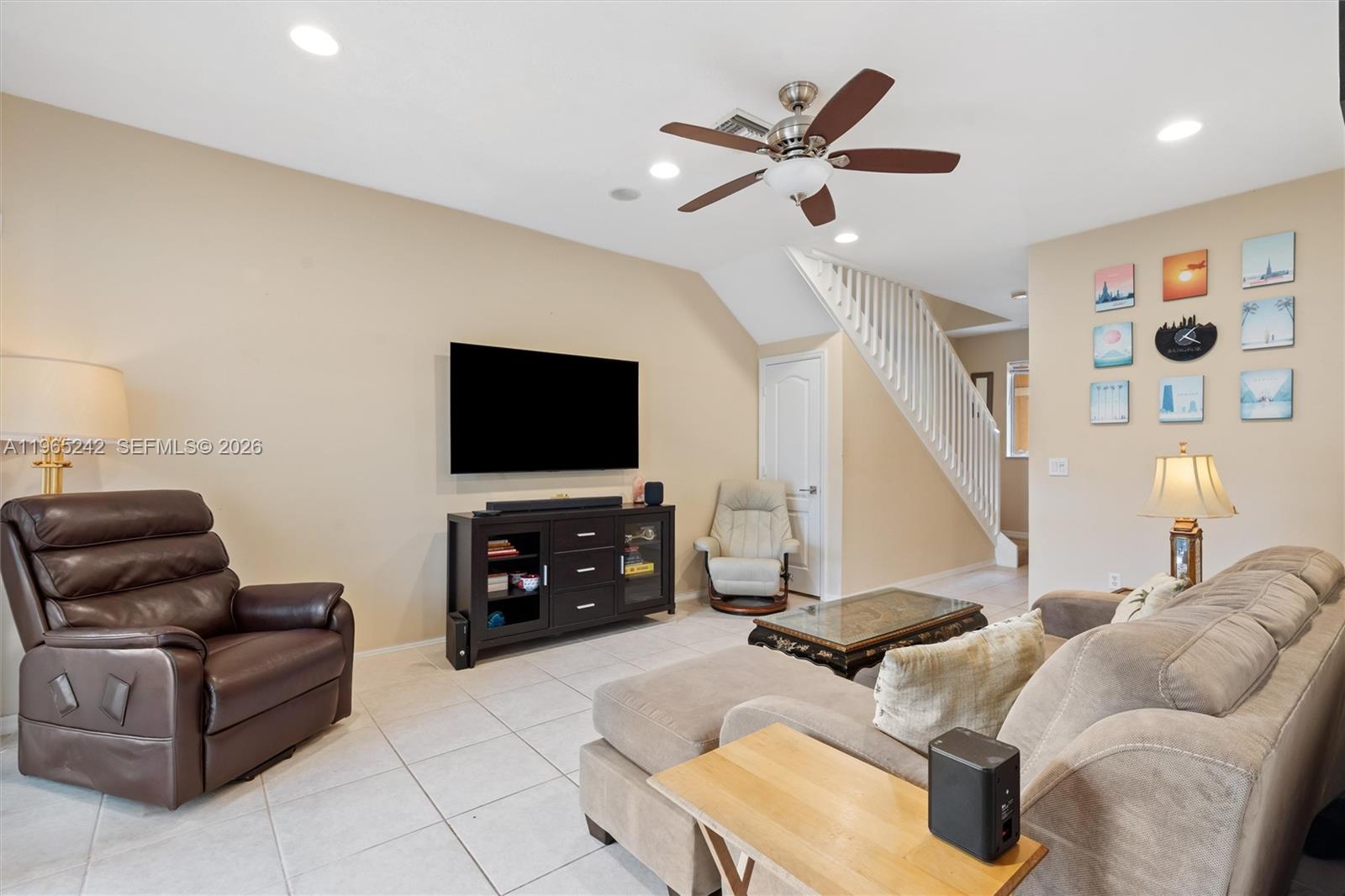 Homes for sale in Royal Palm Beach, FL | 202 River Bluff Ln, Royal Palm Beach, FL 33411 | MLS# A11965242