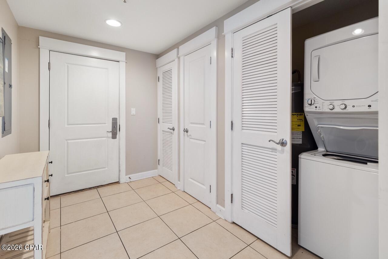 Image 25 For 11807 Front Beach Road 2004