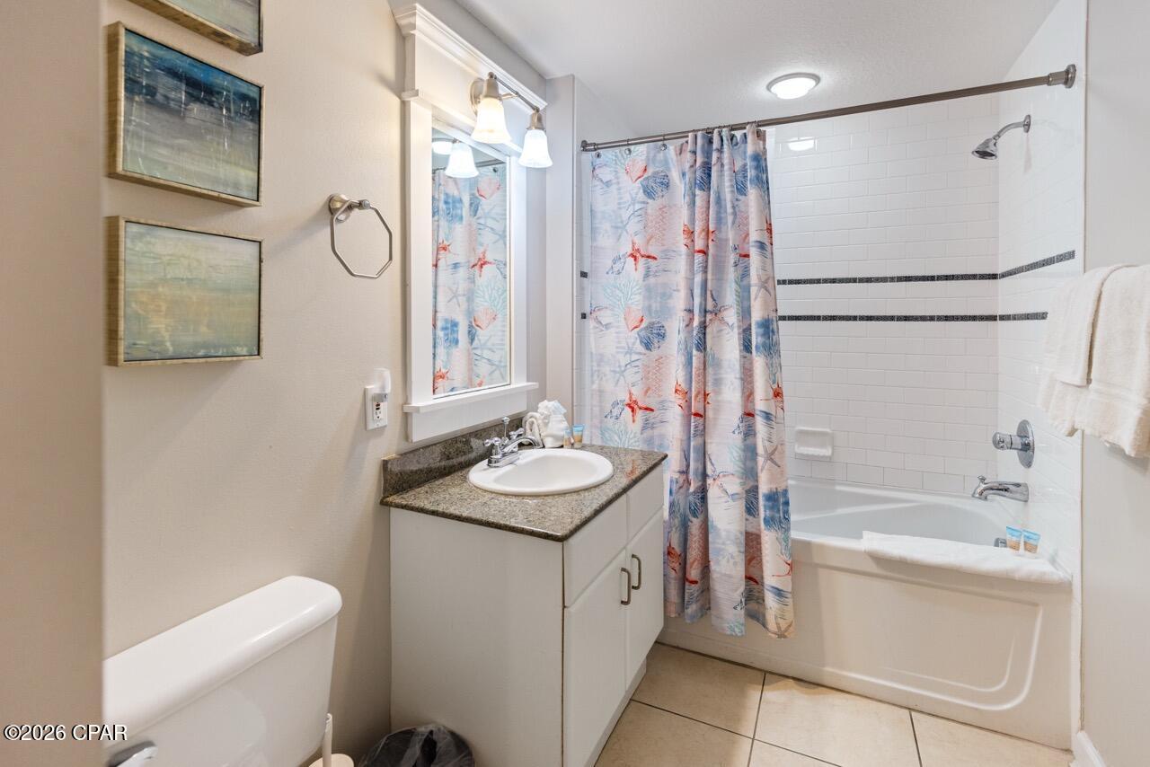 Image 34 For 11807 Front Beach Road 2004