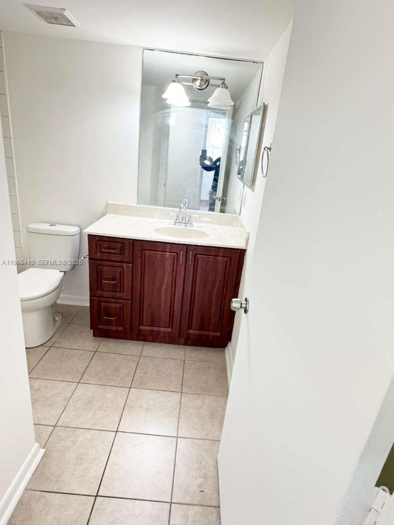 Additional living spaces at 1715 Village Blvd - Condo in West Palm Beach