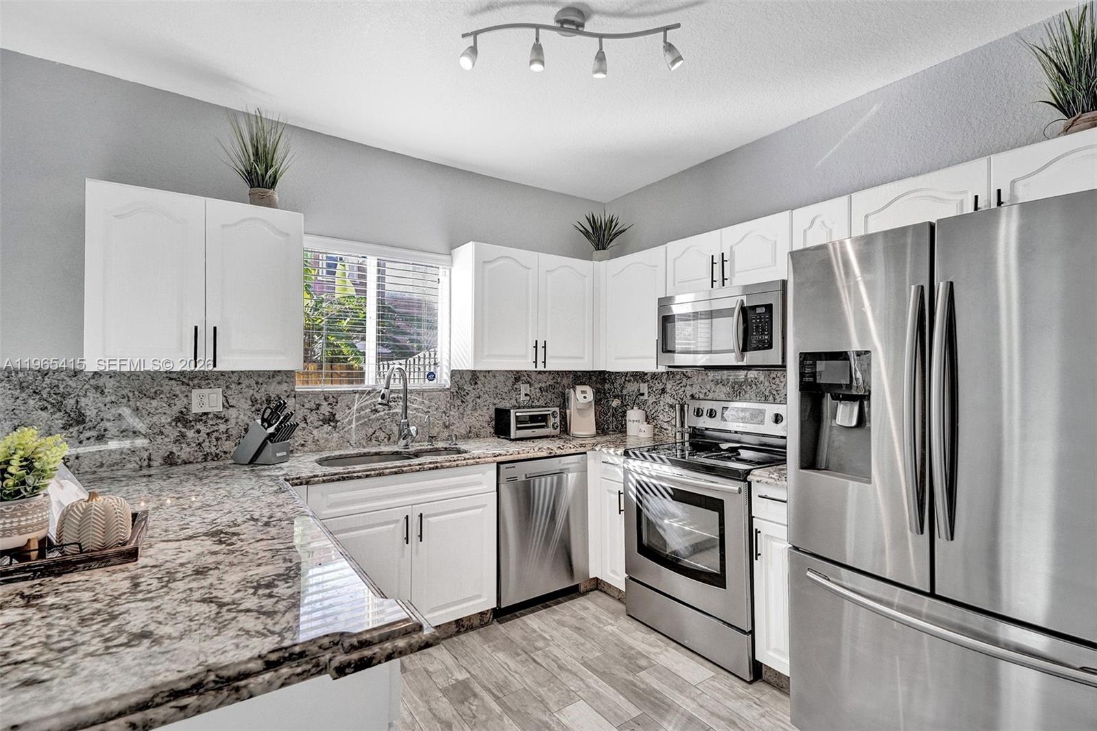 Santa Barbara 1St Addn